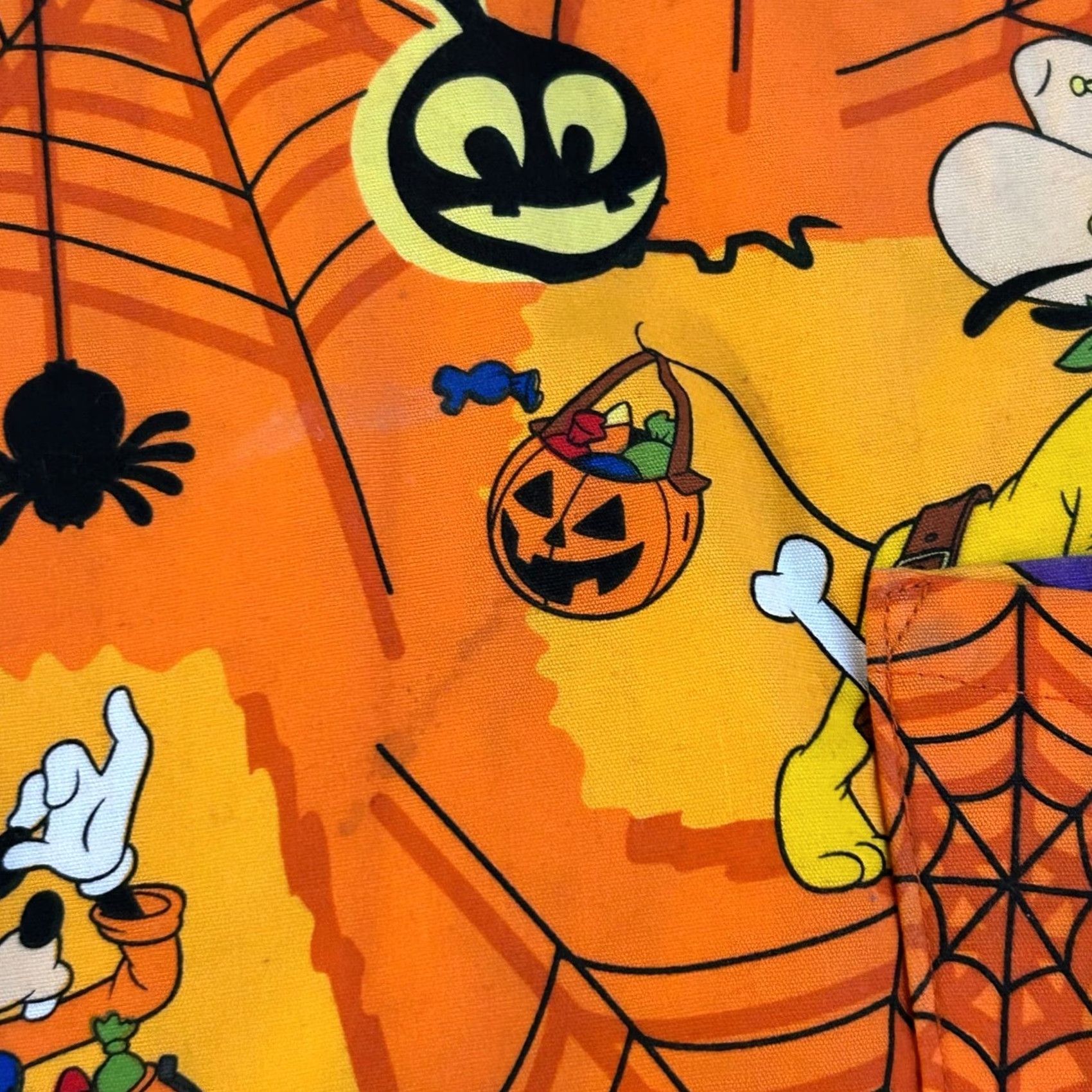 Disney VINTAGE Disney Halloween Scrub Top Tricky Mickey Mouse Shirt Orange Adult Large Size US L / EU 52-54 / 3 - 5 Thumbnail