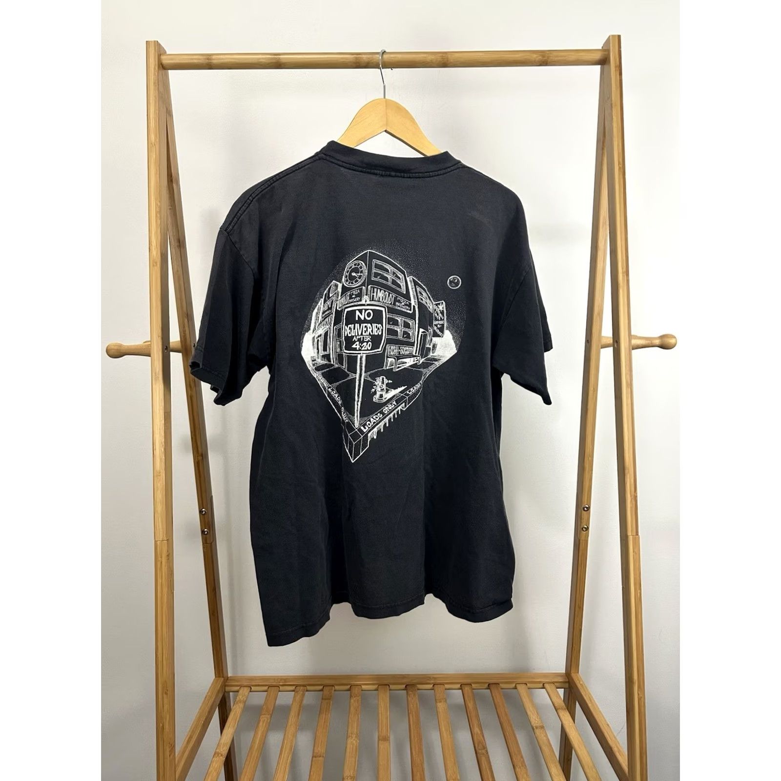 Vintage VTG 420 Weed Marijuana 420 Drug Incubus Hemp High Society Faded T-Shirt XL Men Black Short Sleeve Size US XL / EU 56 / 4 - 2 Thumbnail