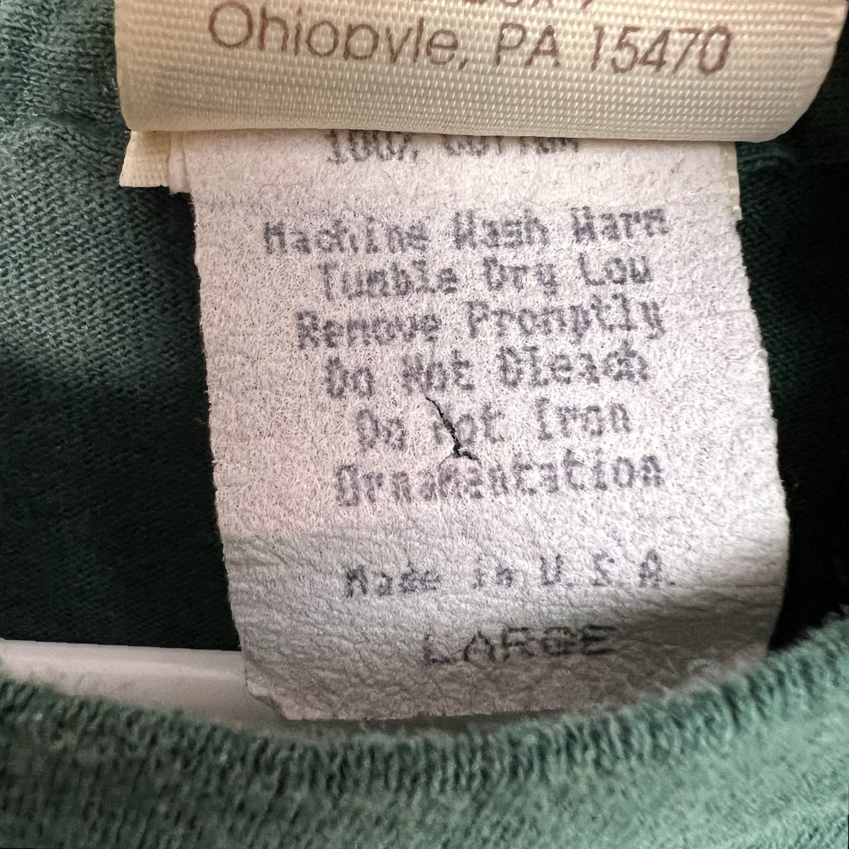 Vintage VINTAGE 1990s Seasons Greetings Dunbar West Virginia Cotton T-Shirt Adult Large Green Men Graphic Tee Sportswear Size US L / EU 52-54 / 3 - 7 Thumbnail