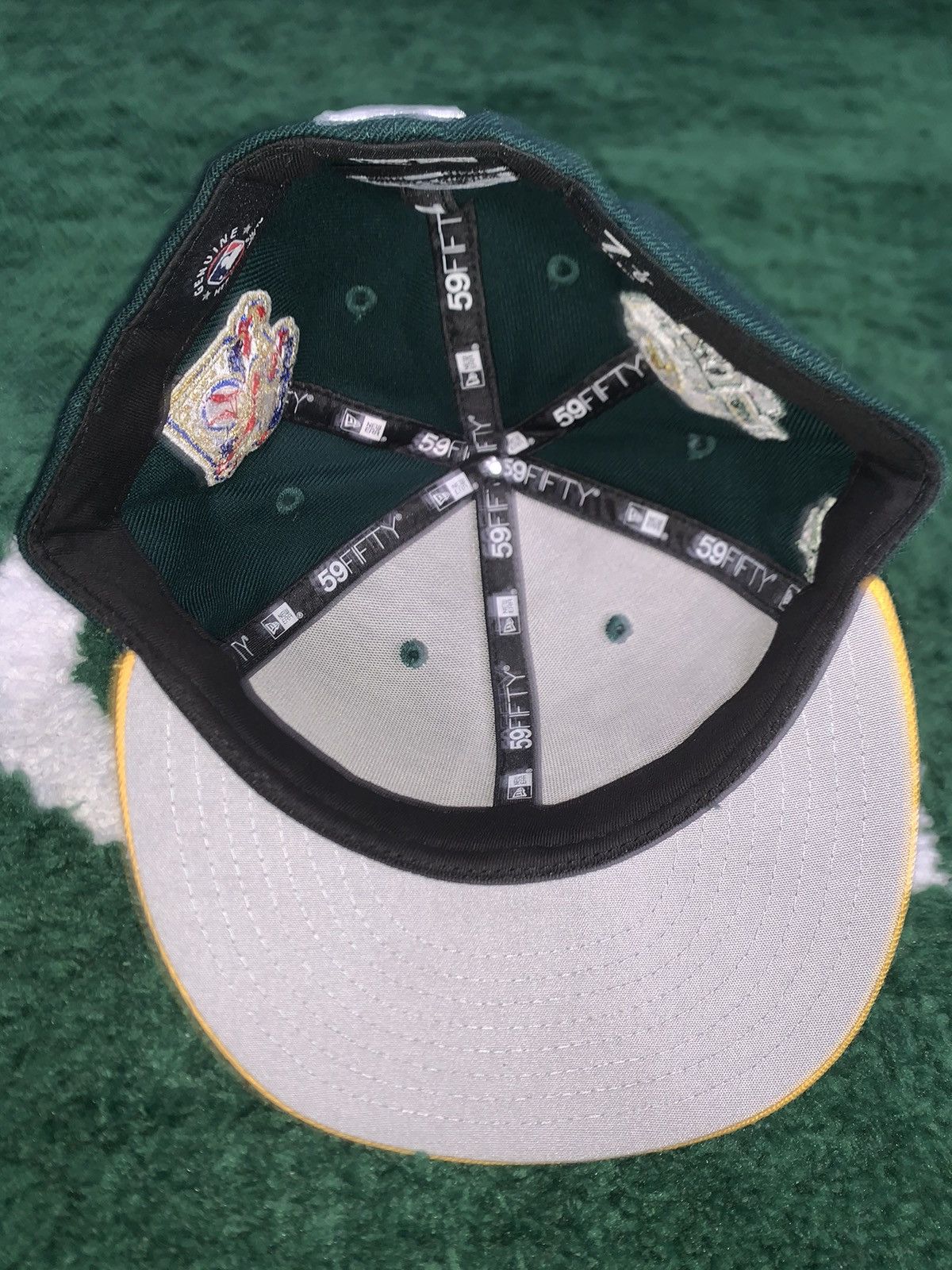 New Era “ A’s “ New Era Fitted Sz.7 1/8 Size ONE SIZE - 8 Thumbnail