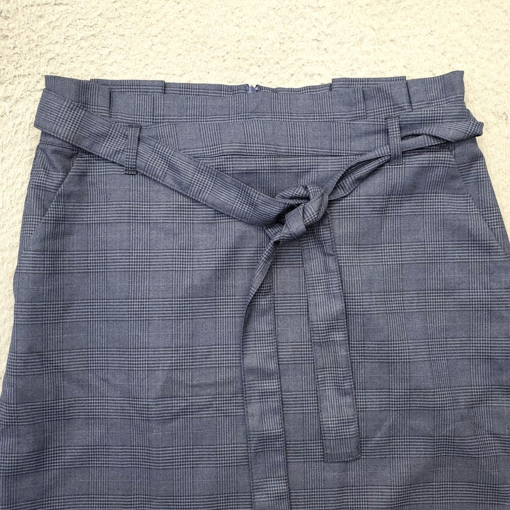 Banana Republic Banana Republic Skirt Womens 4P Multi Houndstooth Plaid Lined Tie Back Zip Short Pencil Womens Size 4P Multicolor /Homemade not used Size 27" / US 4 / IT 40 - 4 Thumbnail
