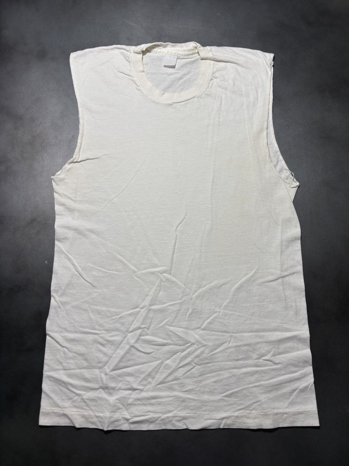 Vintage Vintage Sleeveless Tee Blank Tank Top Thrashed 90s 80s Work Size US M / EU 48-50 / 2 - 5 Thumbnail