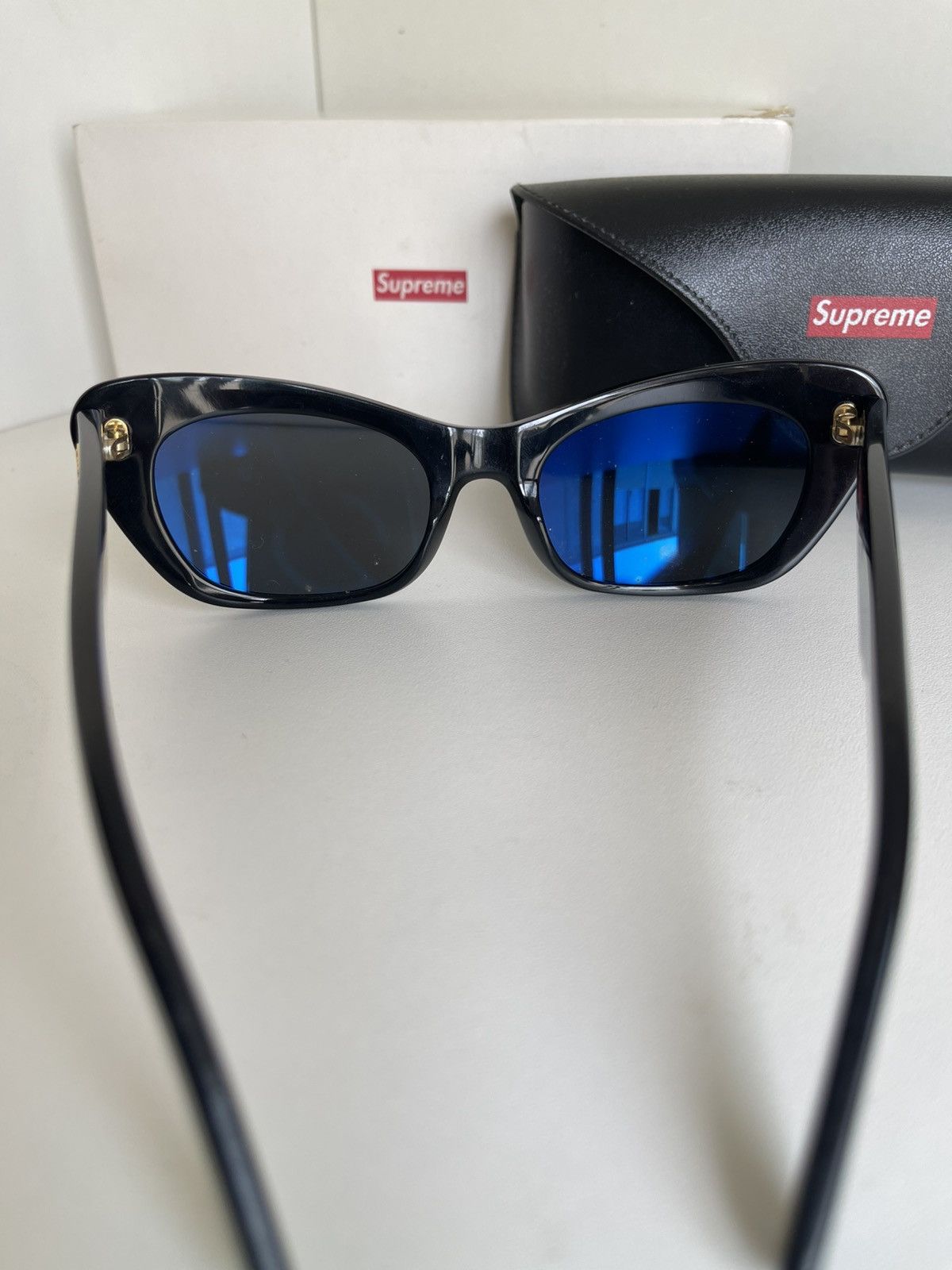 Supreme S/S 2017 Supreme Comet Sunglasses Size ONE SIZE - 3 Thumbnail