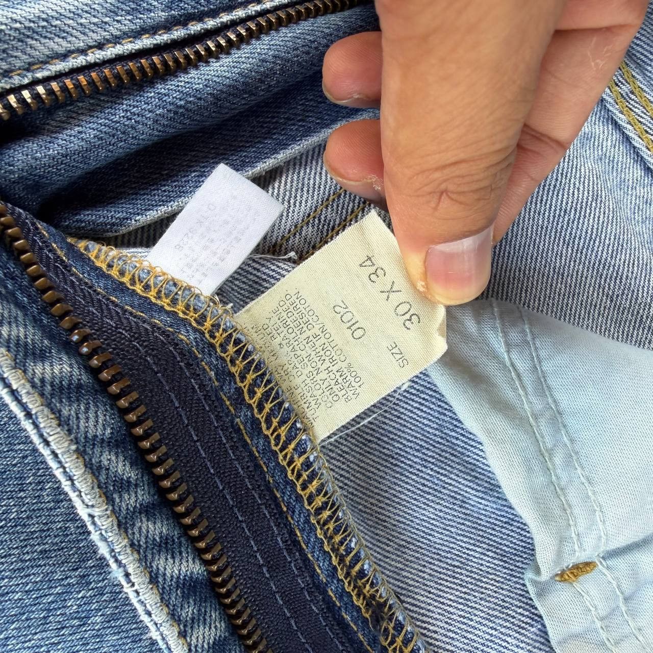 Lee Vintage 90s LEE RIDERS Japan Faded Bluewash Light Whiskering Size US 28 / EU 44 - 7 Thumbnail