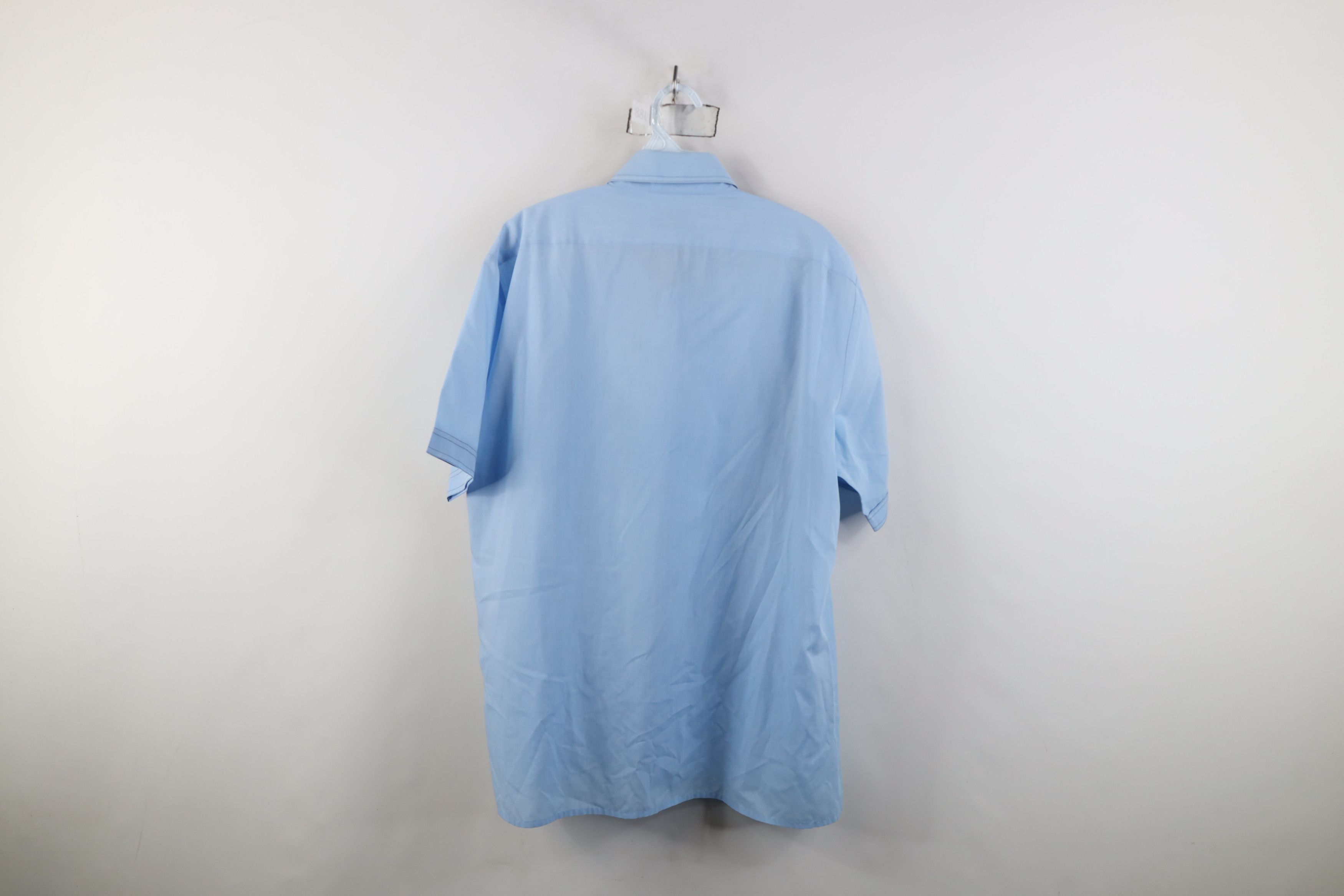 Vintage Vintage 70s Streetwear Short Sleeve Dagger Button Shirt Size US L / EU 52-54 / 3 - 11 Thumbnail