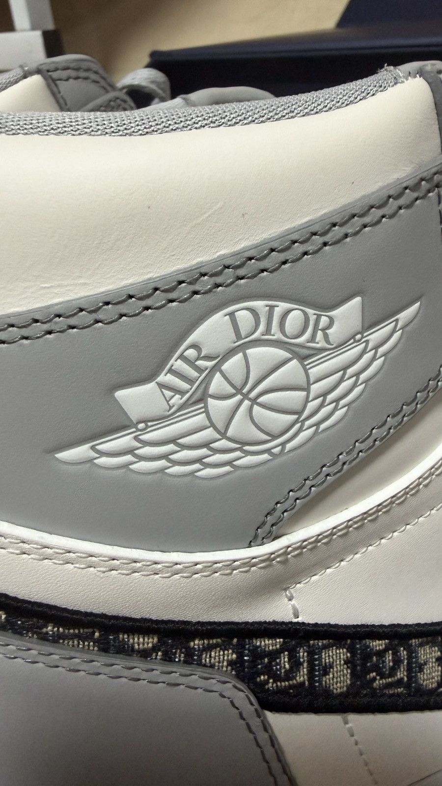 Dior × Jordan Brand Dior x Jordan Brand size US12 Size US 12 / EU 45 - 3 Thumbnail