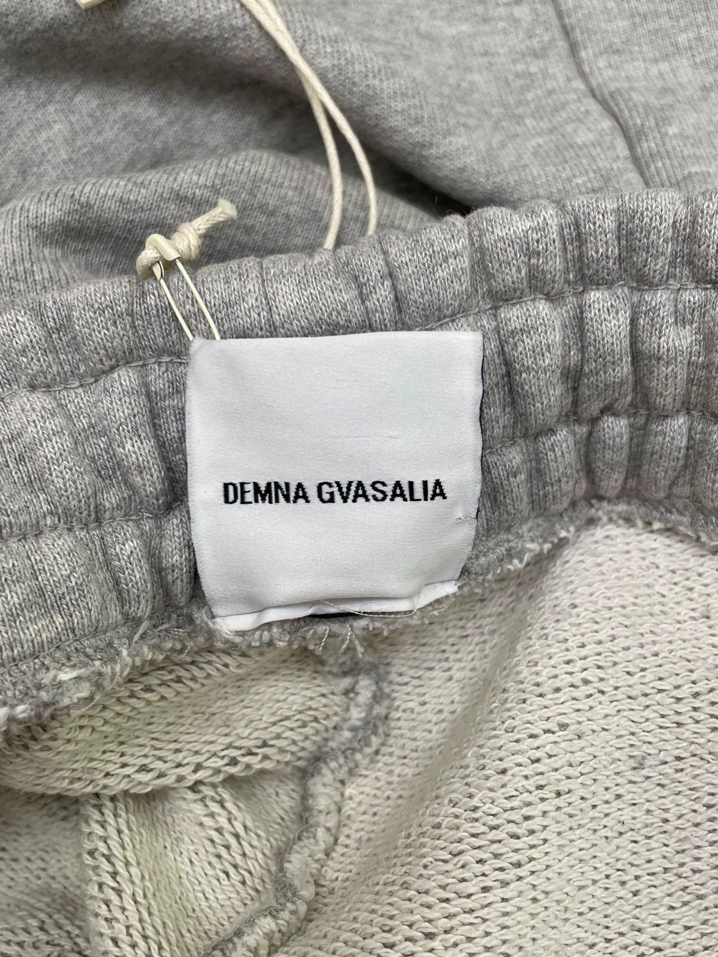 Vetements Vetements 16SS Demna Irregular Gray M Portugal NWT Size US 32 / EU 48 - 5 Thumbnail