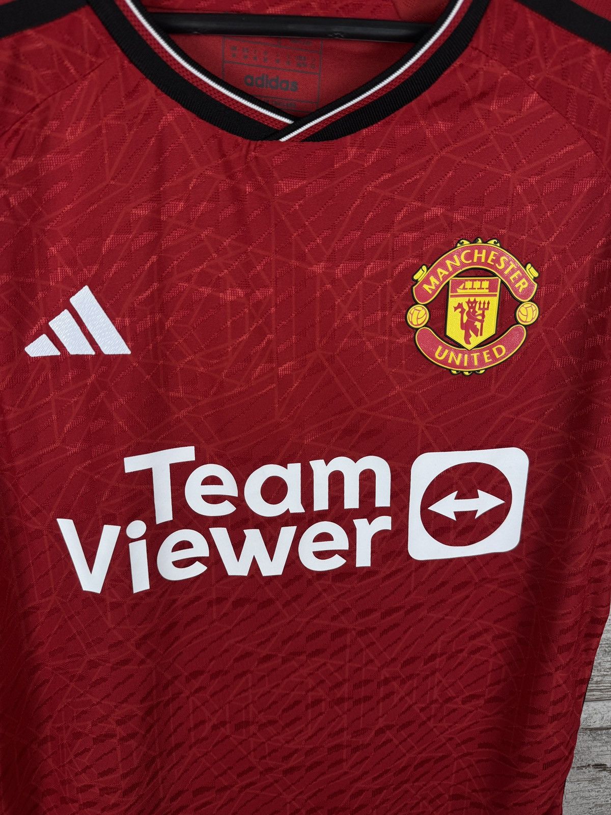 Adidas Mens Adidas Manchester United Rasmus Højlund T-shirt jersey Size US M / EU 48-50 / 2 - 9 Thumbnail
