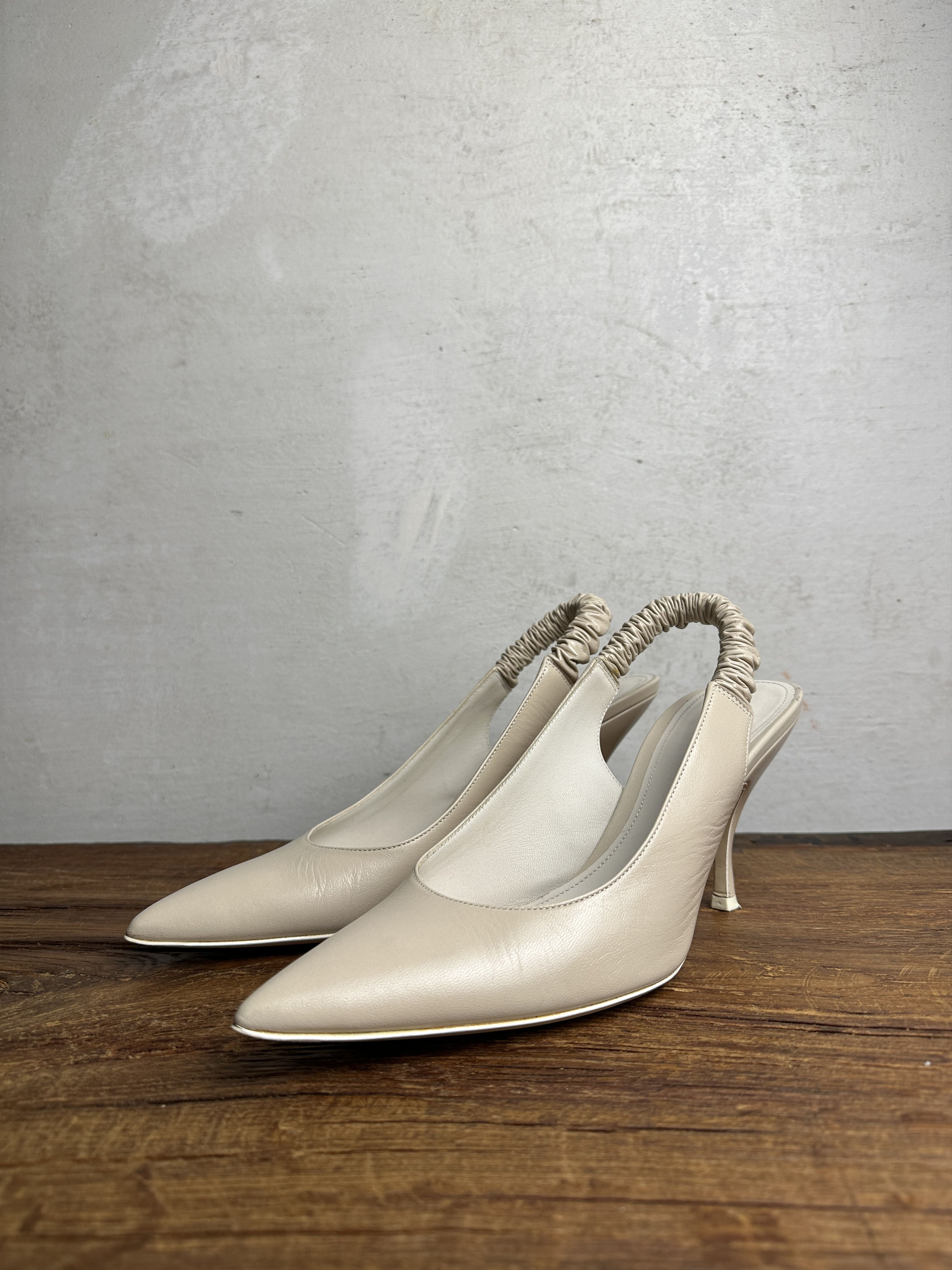 Bottega Veneta Bottega Veneta Cream Leather Slingback Pumps Size US 10 / IT 40 - 2 Thumbnail