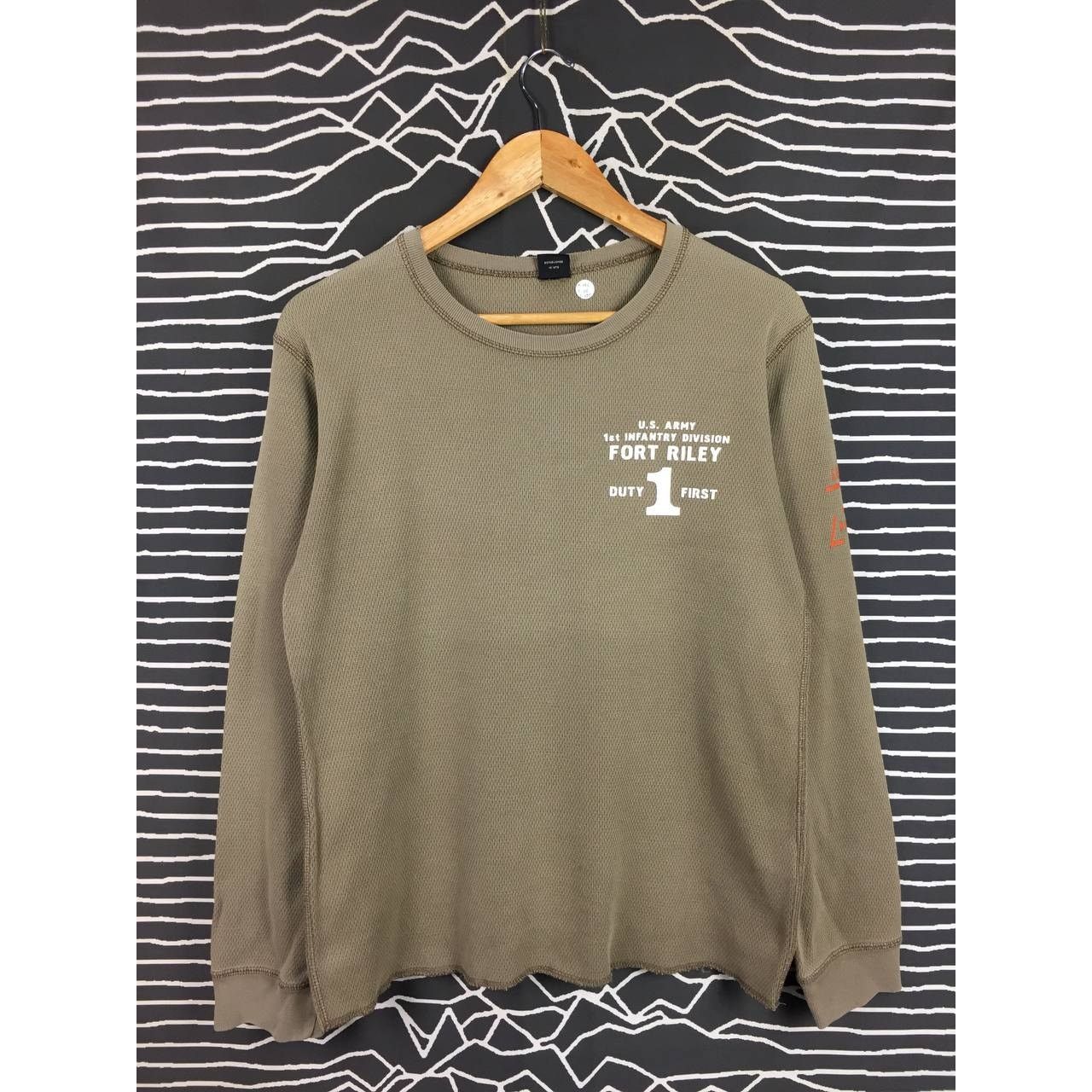 Avirex × Vintage Vtg Avirex U.S Army Fort Riley Waffle Knit Longsleeve Tee Size US M / EU 48-50 / 2 - 1 Thumbnail