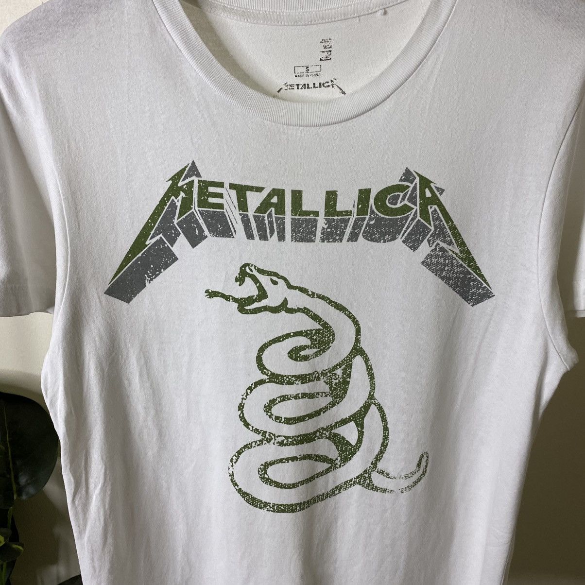 Metallica Metallica x Uniqlo UT Snake Collaboration Band T Shirt Size US S / EU 44-46 / 1 - 2 Thumbnail