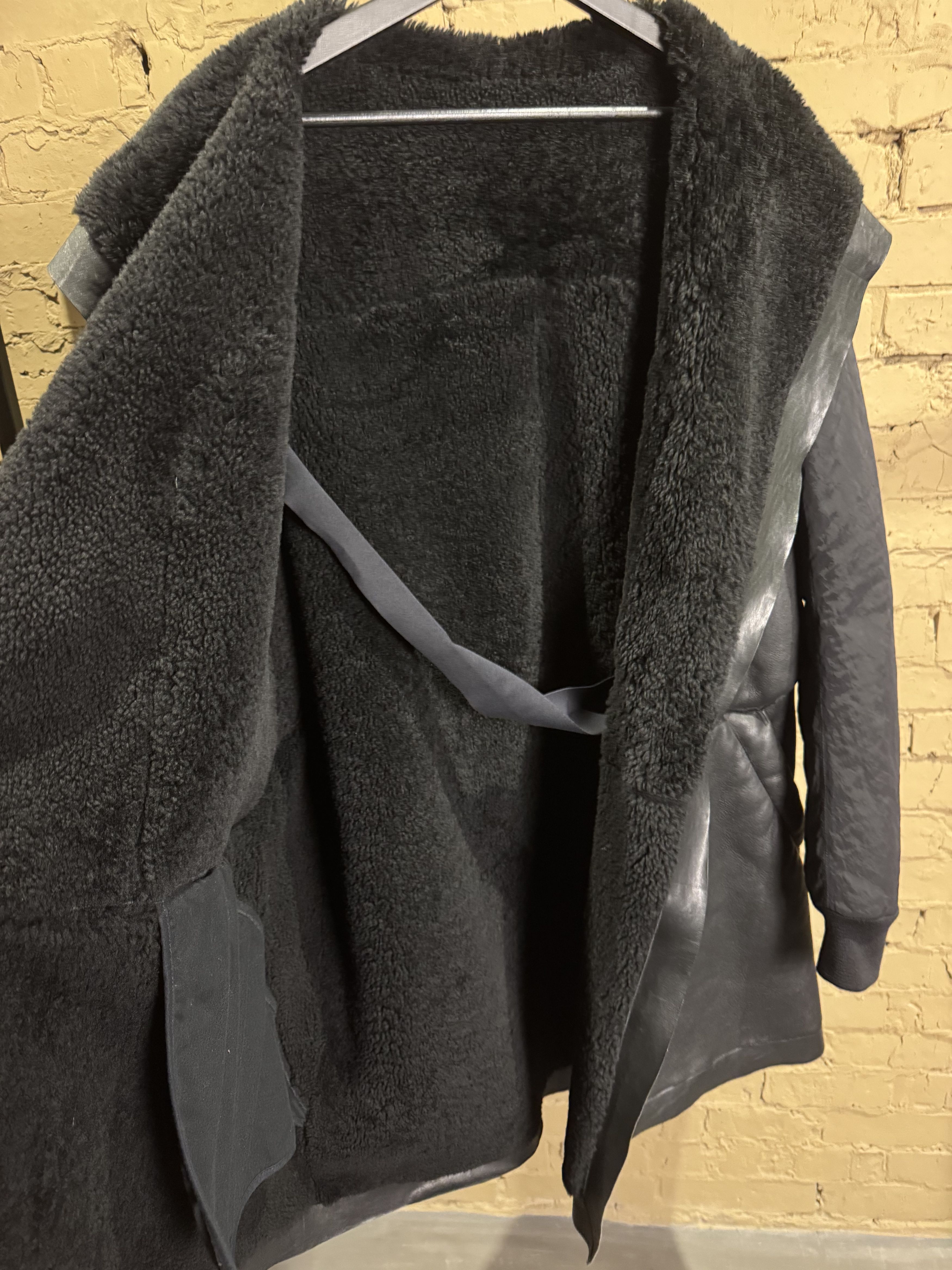 Rick Owens RARE Rick Owens FW11 Limo Hooded Lamb Shearling Coat Size US XL / EU 56 / 4 - 7 Thumbnail