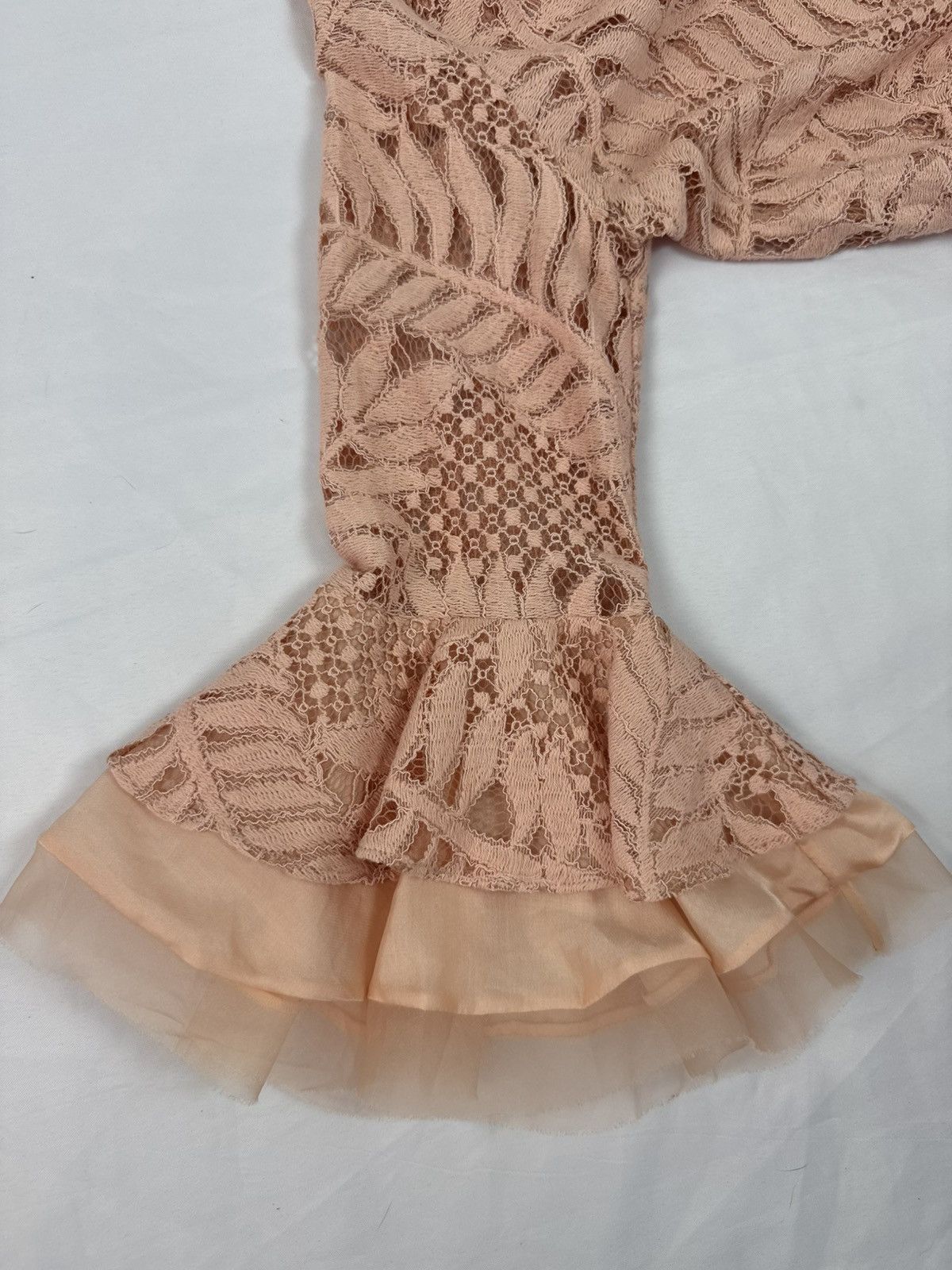 ALEXIS Stunning Lace Two-Piece Set - Peach Pink | Top and Skirt Size S / US 4 / IT 40 - 14 Thumbnail