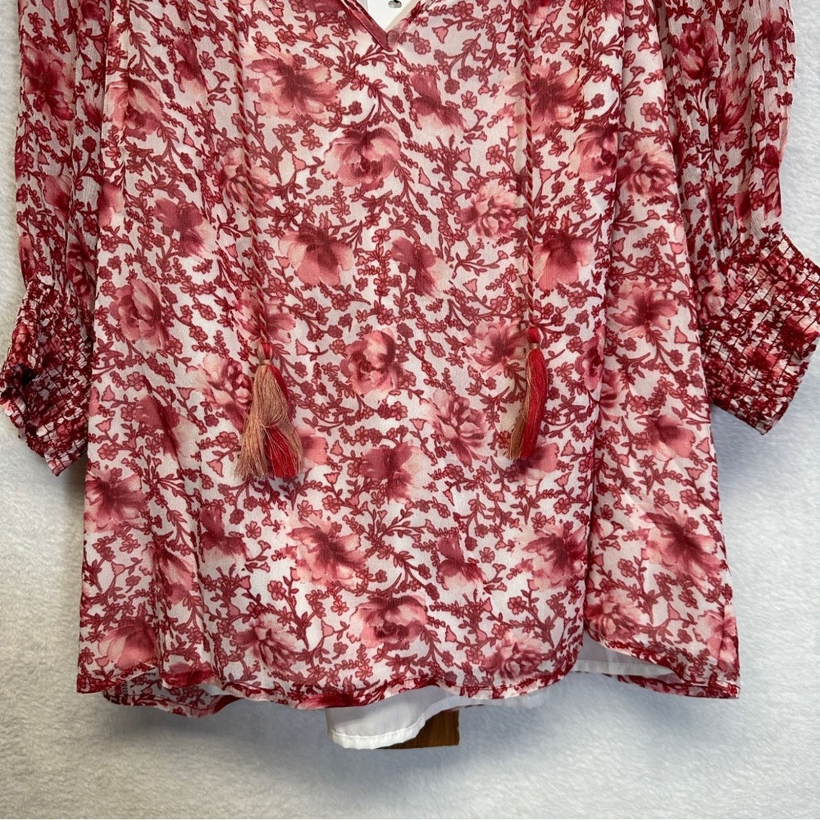 BB Dakota BB Dakota Say a Prairie for You Red Pink & White Floral Top Size S / US 4 / IT 40 - 3 Thumbnail
