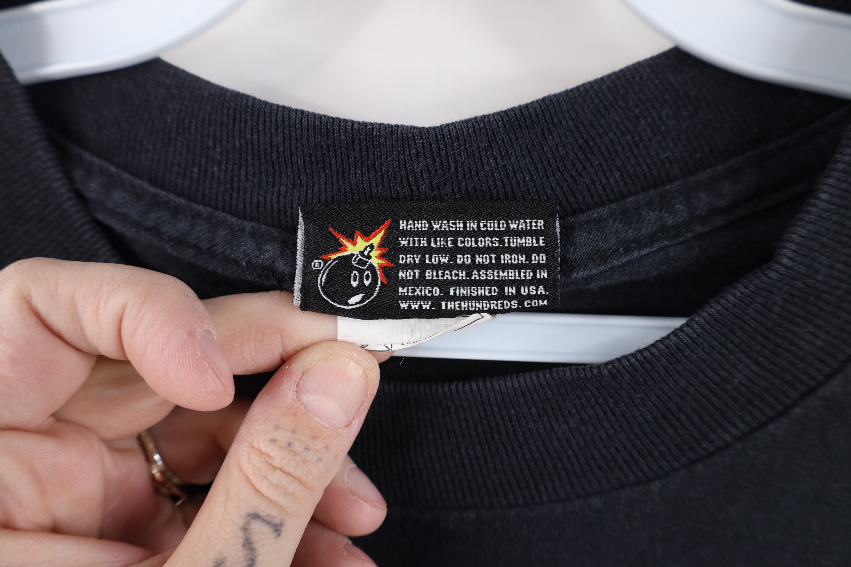 The Hundreds Vintage Y2K The Hundreds Streetwear Humble Pie T-Shirt Size US S / EU 44-46 / 1 - 10 Thumbnail