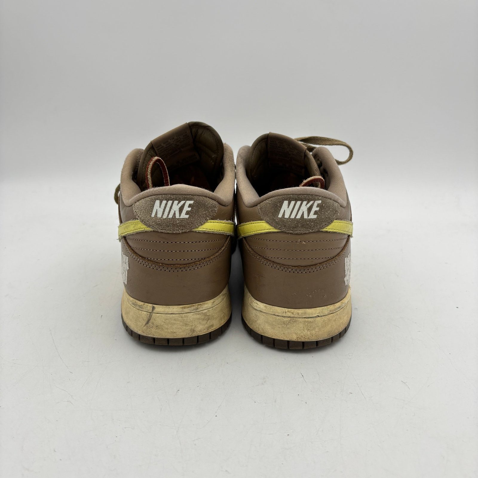 Nike Nike Dunk Low SP Undefeated Canteen Men's 13 DH3061-200 Size US 13 / EU 46 - 4 Thumbnail