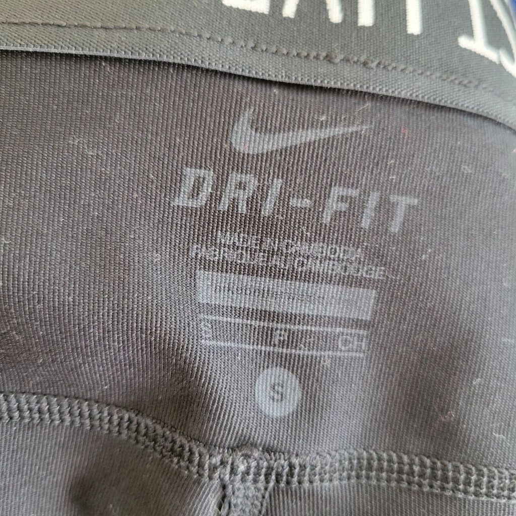 Nike Nike Capri Yoga Pants Women’s. Size Small. Excellent Cond Size 24" / US 00 / IT 34 - 8 Thumbnail