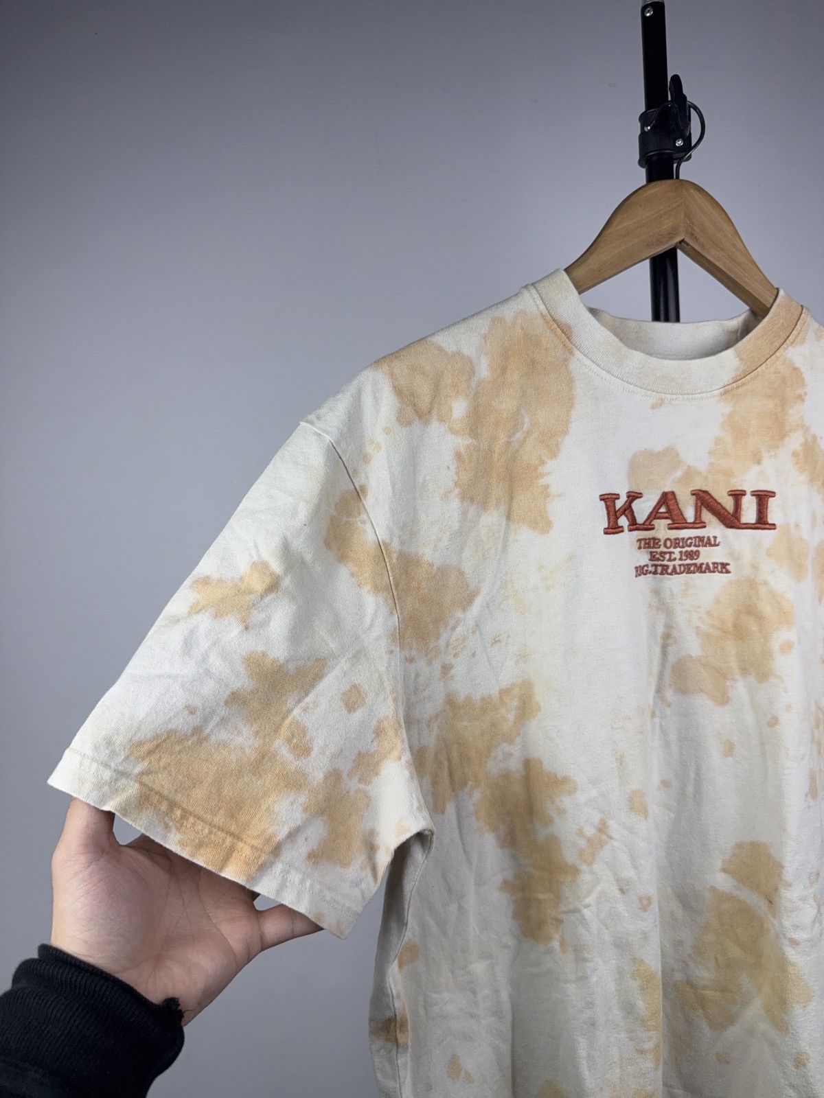 Karl Kani 00s Karl Kani Tie-Dye Logo Embroidered Tee Tagged S Fits L Size US M / EU 48-50 / 2 - 5 Thumbnail