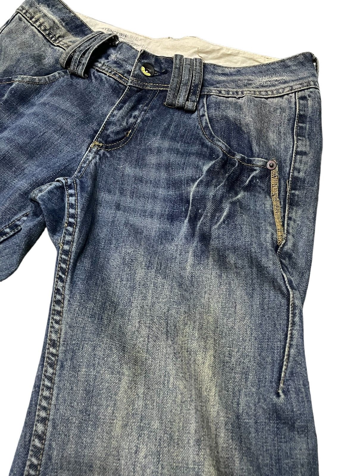 FUSAI × GOSTAR DE FUGA × Japanese Brand JNBY Asymmetrical Curved Seam Embroidered Jeans Size US 29 - 14 Thumbnail