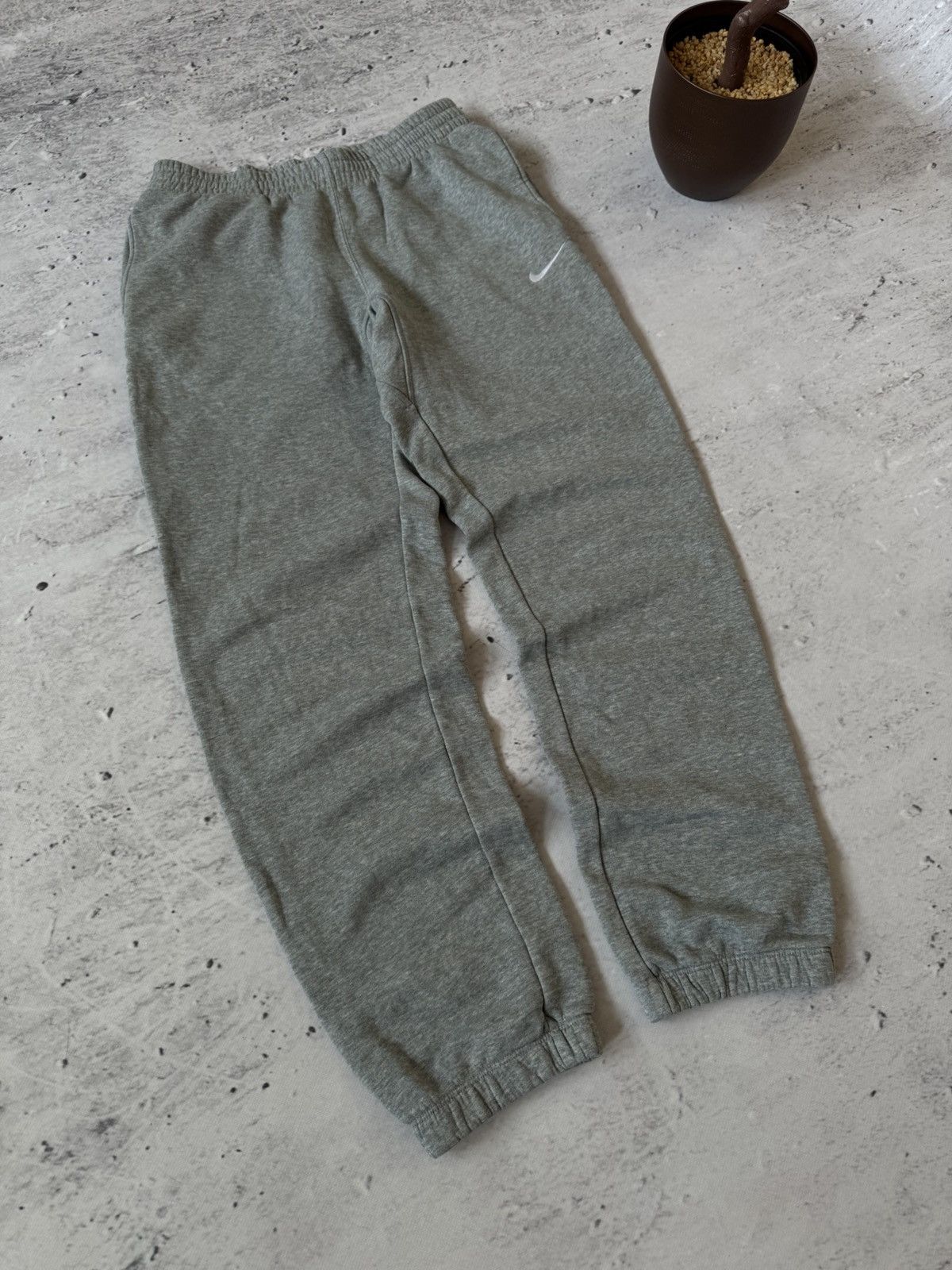 Nike × Vintage NIKE NYLON VINTAGE Y2K OVERSIZE BAGGY FIT PANTS SWEATPANTS Size US 32 / EU 48 - 1 Thumbnail