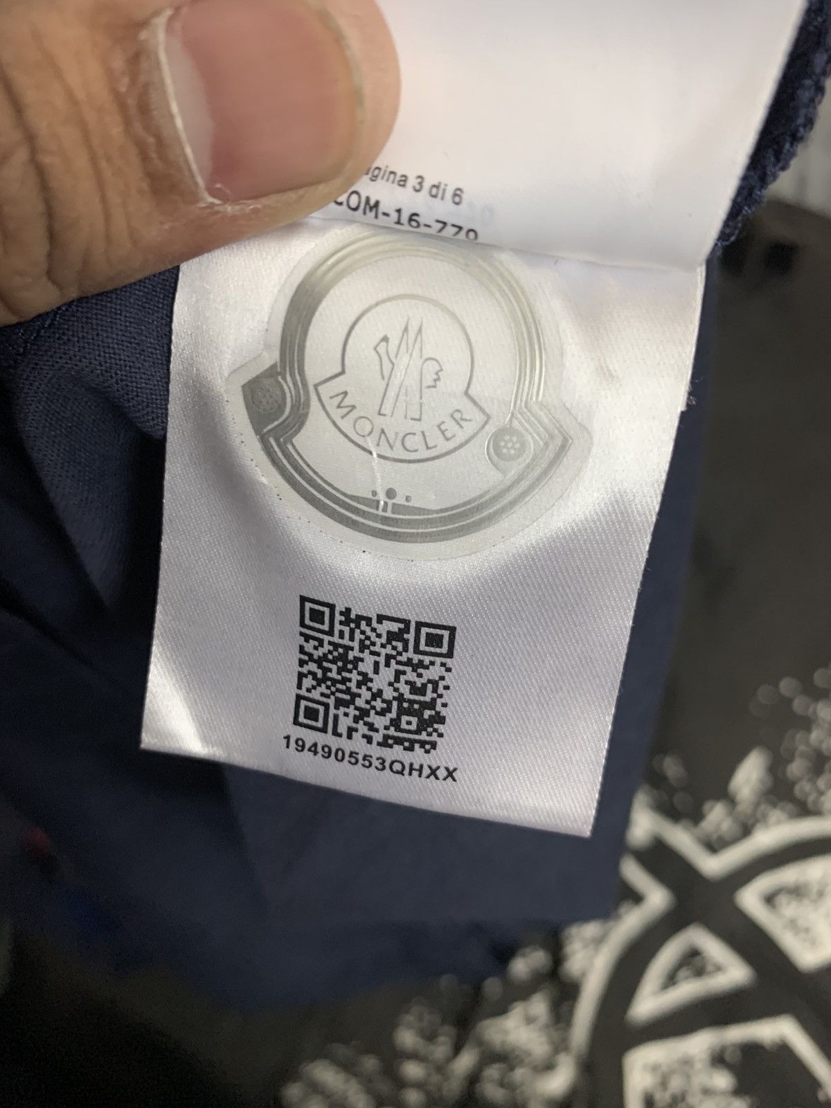 Moncler Moncler shirt Size US S / EU 44-46 / 1 - 14 Thumbnail
