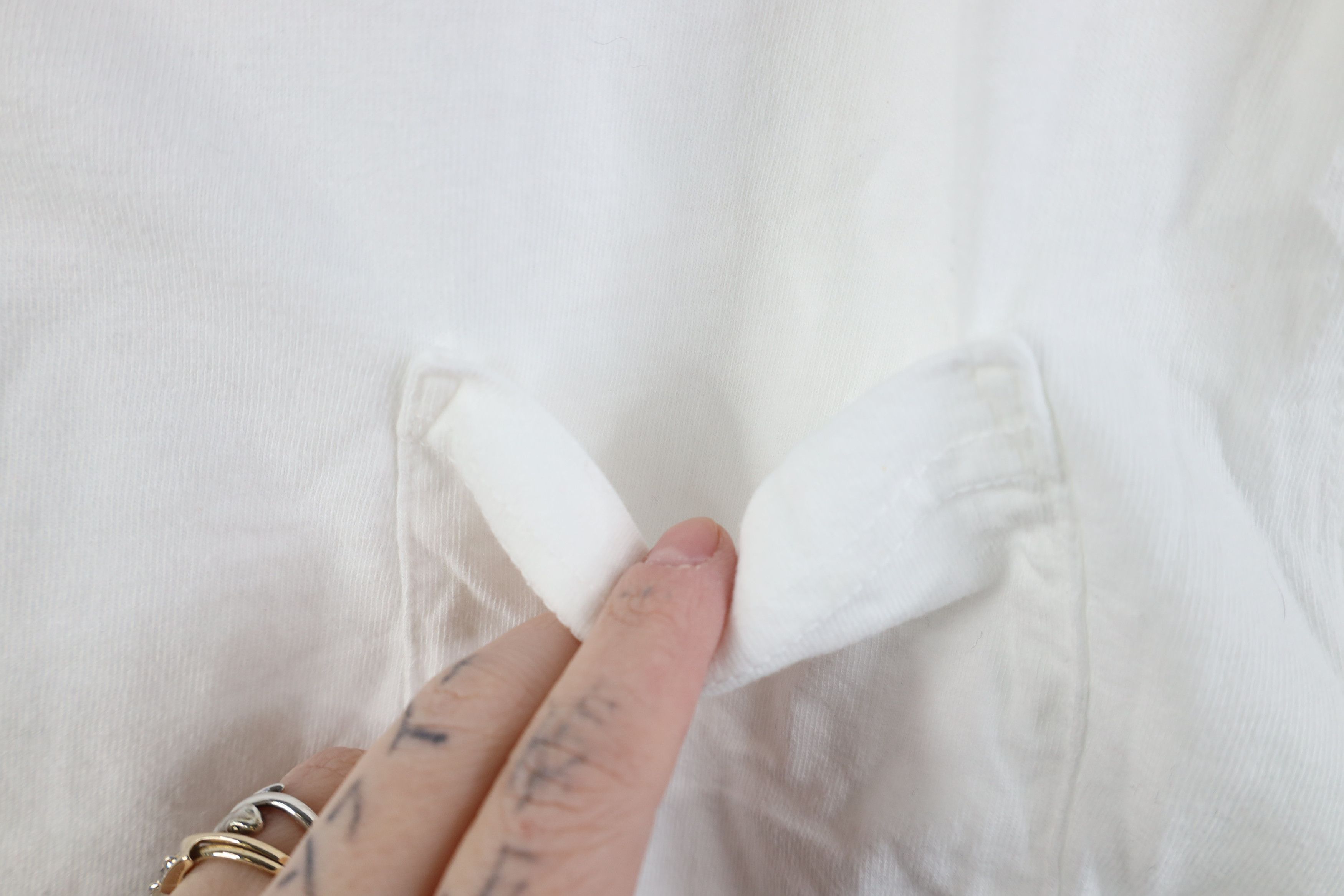 Vintage Deadstock Vintage 90s Y2K Streetwear T-Shirt White Pocket Size US M / EU 48-50 / 2 - 5 Thumbnail