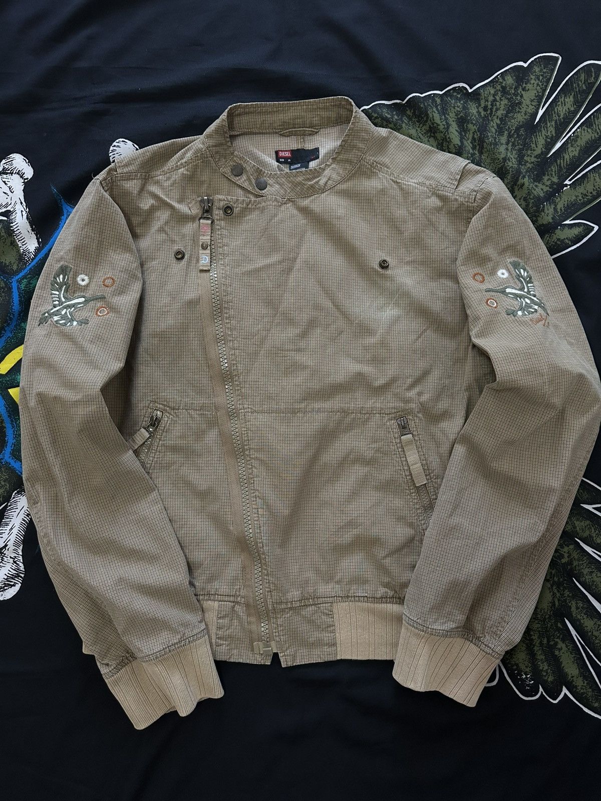 Diesel × Japanese Brand × Vintage Vintage Diesel Hummingbird Jacket 2000’s 00’s retro funky Size US XL / EU 56 / 4 - 4 Thumbnail