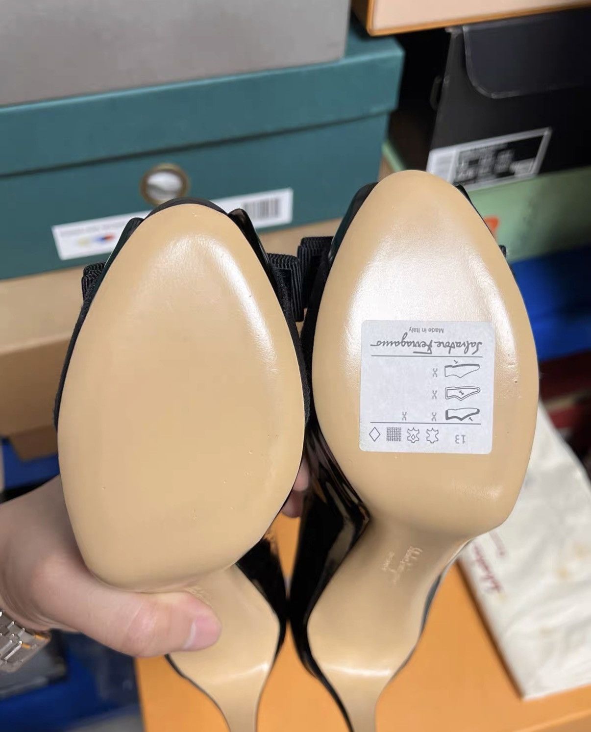 Salvatore Ferragamo Salvatore Ferragamo Bow High Heels J42 Size US 6.5 / IT 36.5 - 5 Thumbnail