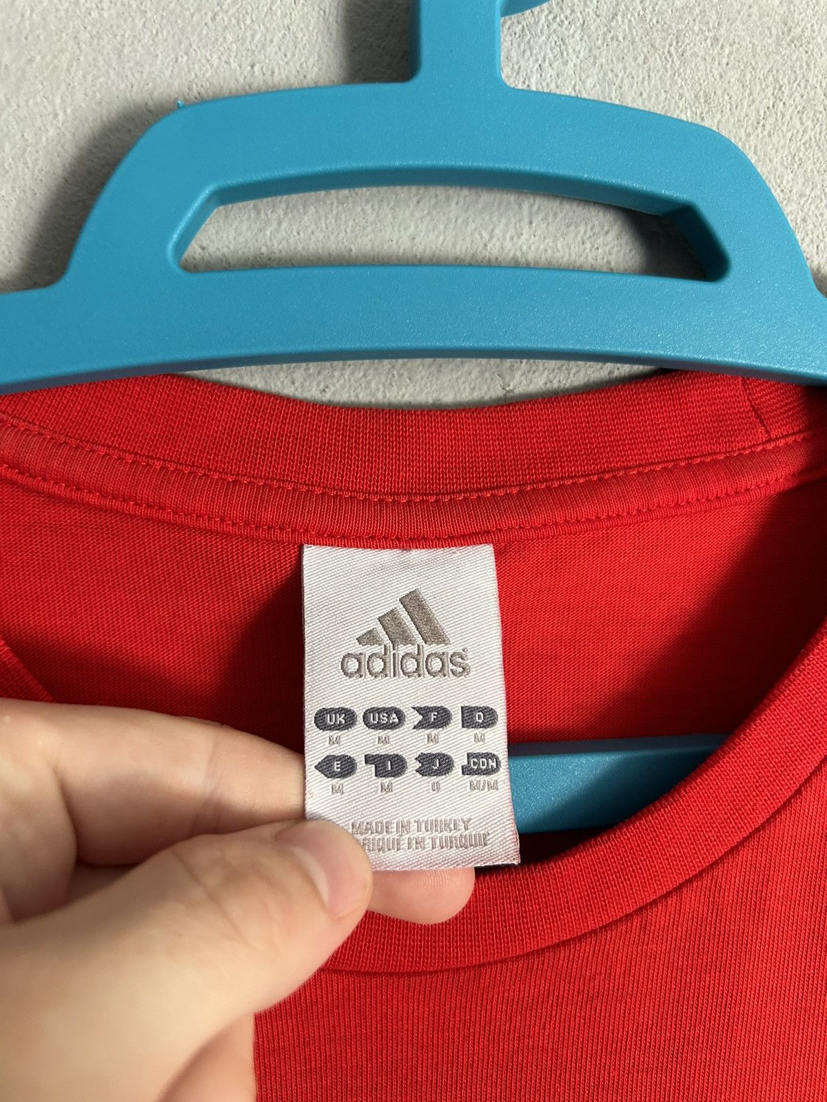 Adidas × Vintage Vintage adidas Liverpool t shirt Size US M / EU 48-50 / 2 - 3 Thumbnail