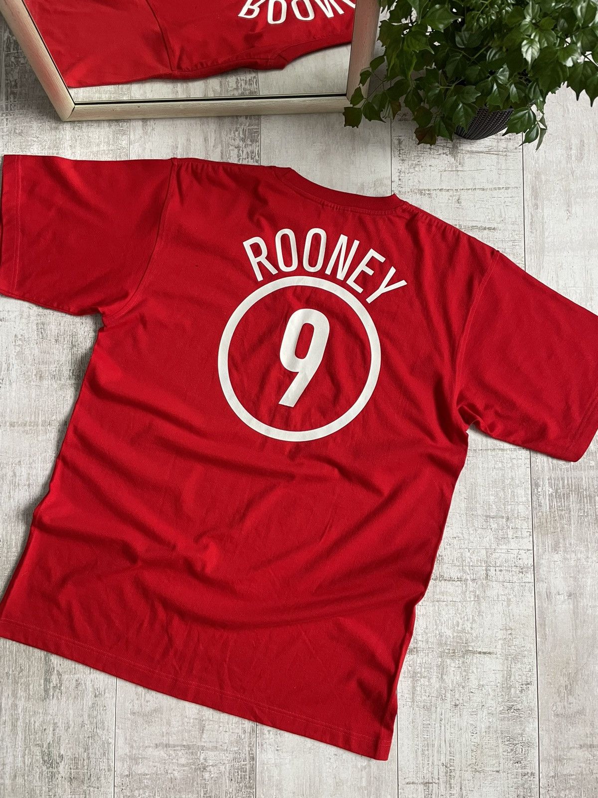 Nike × Vintage Nike Vintage Manchester United #9 Rooney Football T Shirt Size US L / EU 52-54 / 3 - 4 Thumbnail