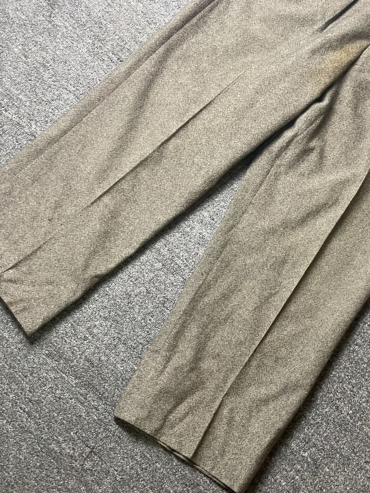 Burberry × Designer × Vintage Vintage Burberry Wool Blend Casual Pants (112) Size US 31 - 2 Thumbnail