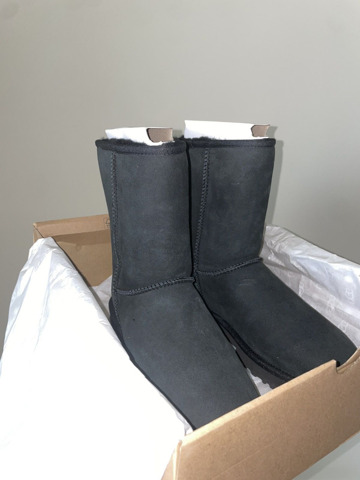 Ugg UGG Women’s Classic Short II Size US 9 / IT 39 - 5 Thumbnail
