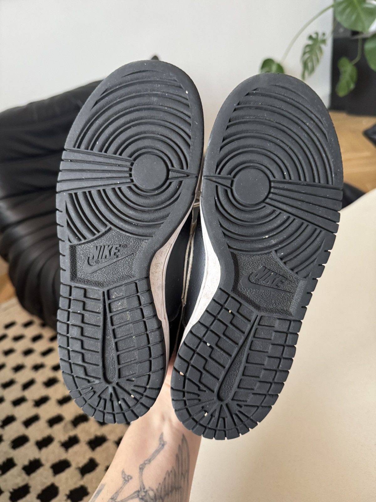 Nike Nike Dunk Low GS Leather Black Sneakers Swoosh Streetwear Size US 4.5 / IT 34.5 - 6 Thumbnail