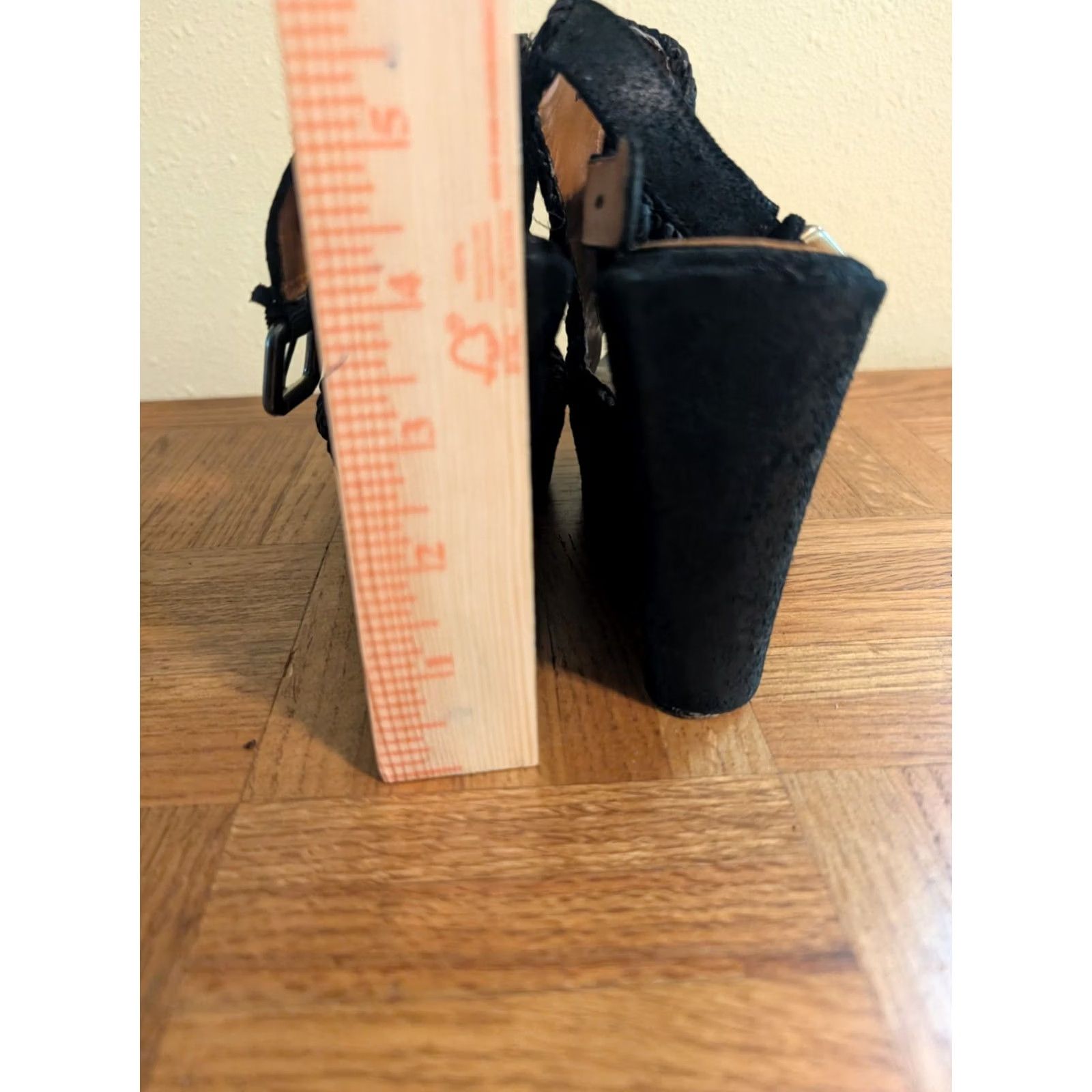 Elizabeth and James Elizabeth and James Halo Macrame Sandals Black Ankle Booties Size 6.5 B Womens Boots Size US 7 / IT 37 - 4 Thumbnail