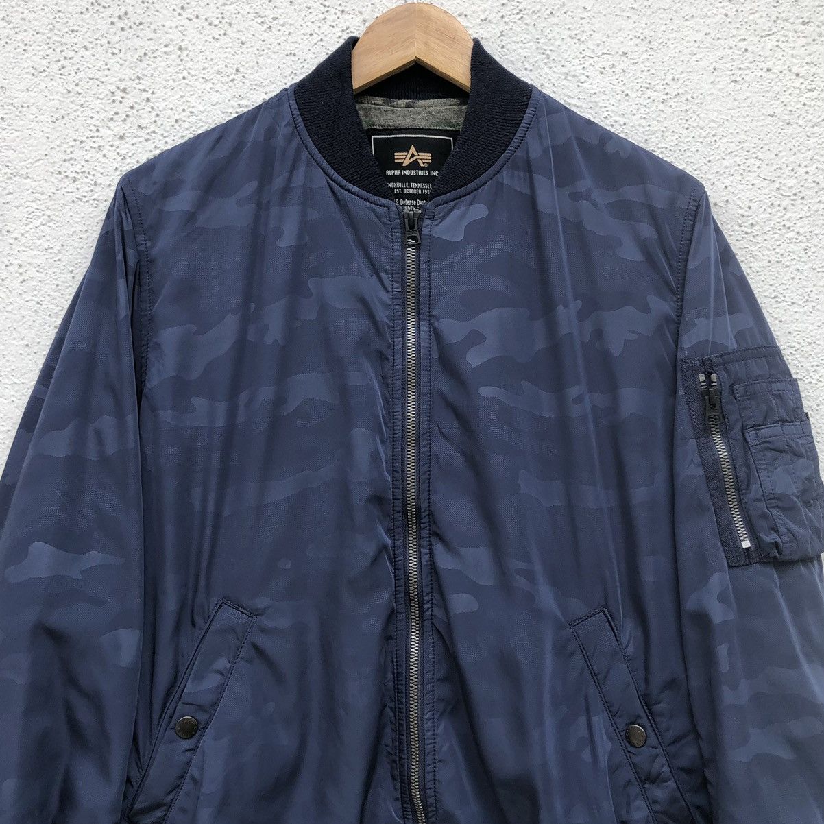 Alpha Industries ALPHA INDUSTRIES MA-1 Camouflage Bomber Jacket Men Size XL Size US XL / EU 56 / 4 - 6 Thumbnail