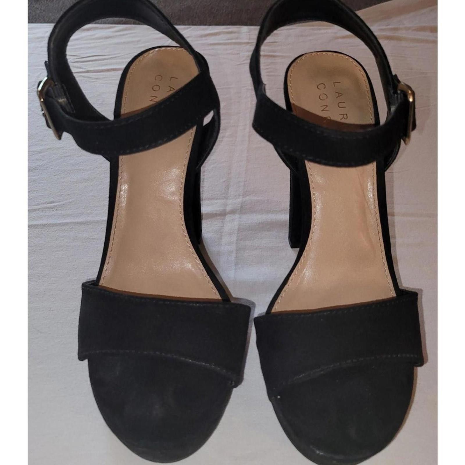 Designer Lauren Conrad black suede size 7m chunky sandal heels Size US 7 / IT 37 - 2 Thumbnail