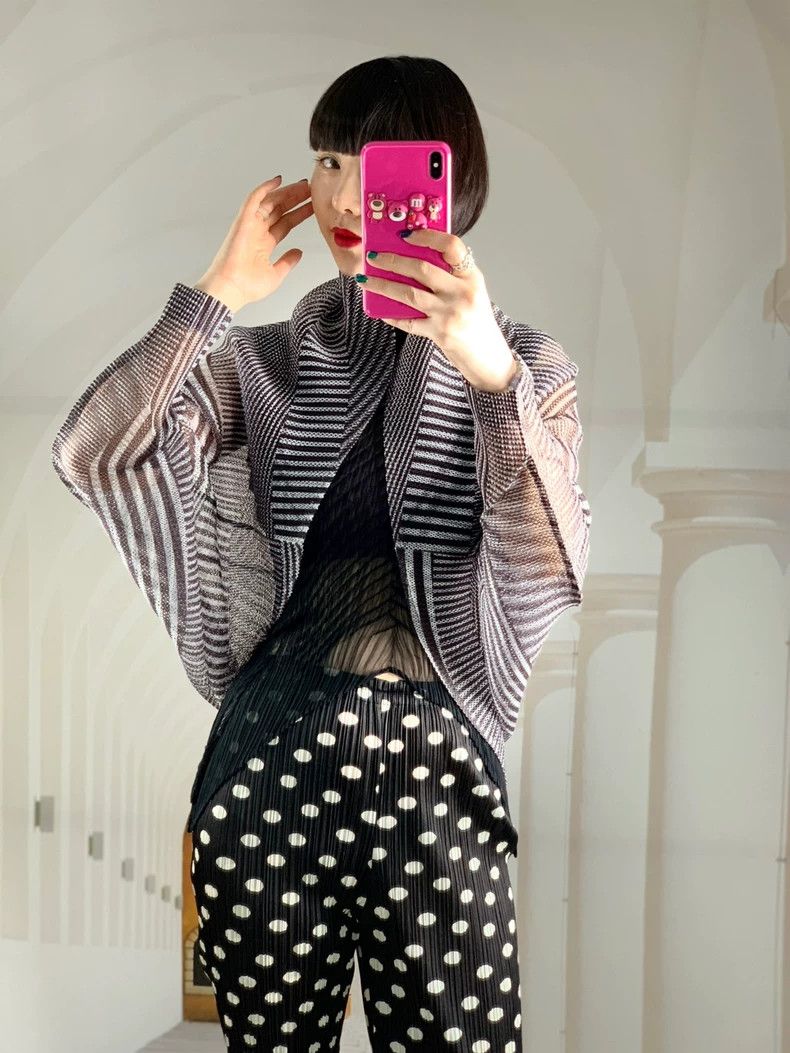 Issey Miyake Issey Miyake size:one size Checked shawl top Size S / US 4 / IT 40 - 1 Thumbnail