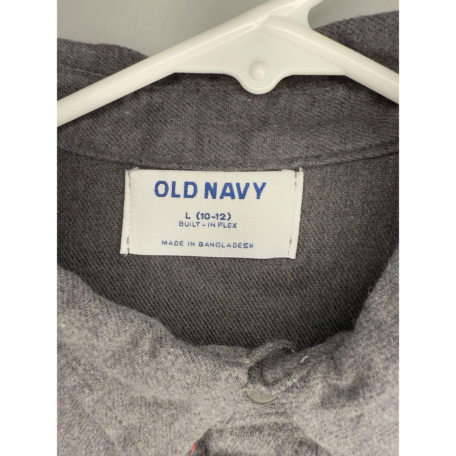 Old Navy NWT Old Navy Built-In Flex Button-Up Shirt Gray L/10-12 Size US L / EU 52-54 / 3 - 3 Thumbnail