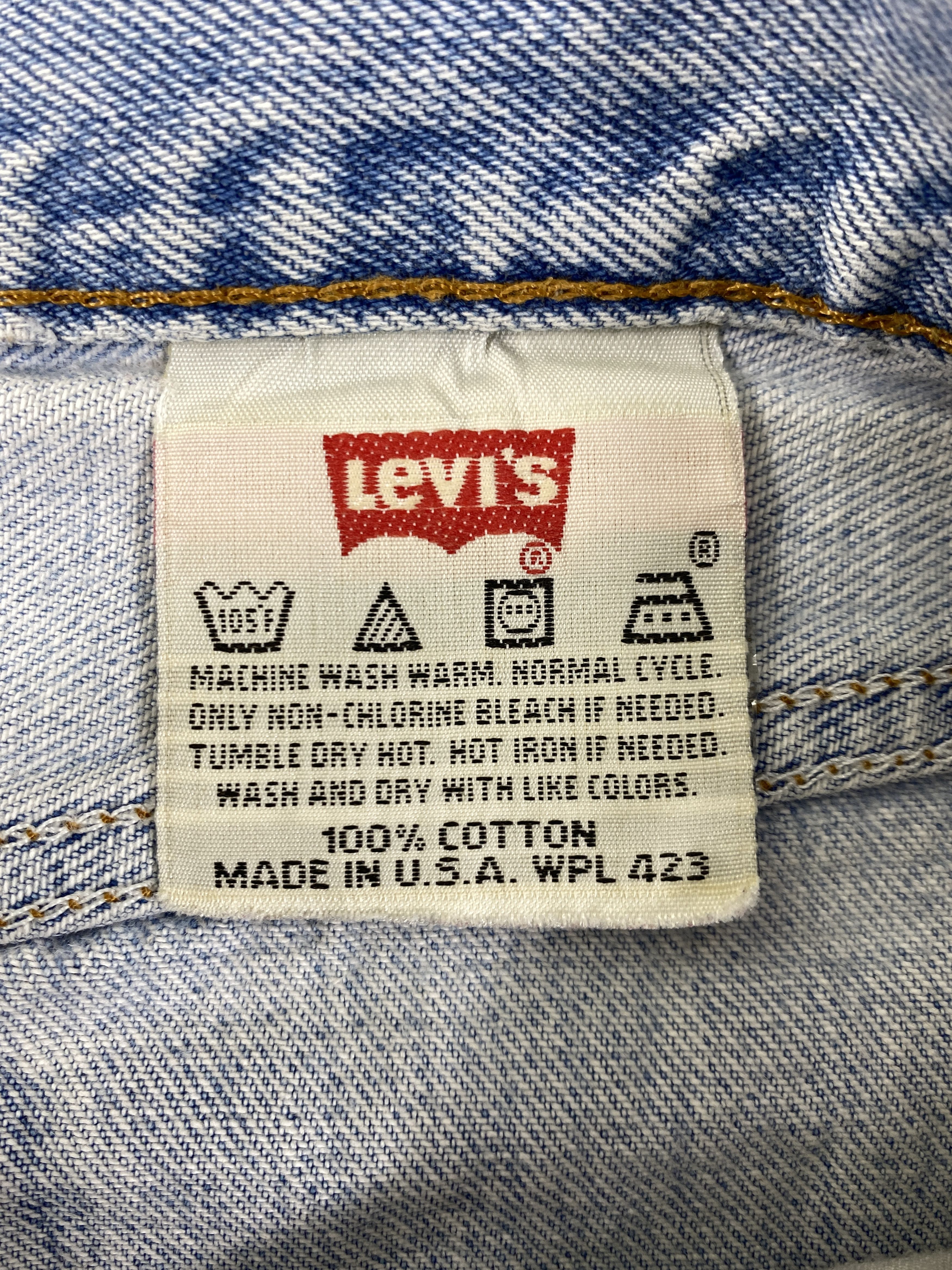 Levi's 90's Light Blue Wash Vintage Levi's 501 USA 25x28 -JN1598 Size US 26 / EU 42 - 9 Thumbnail
