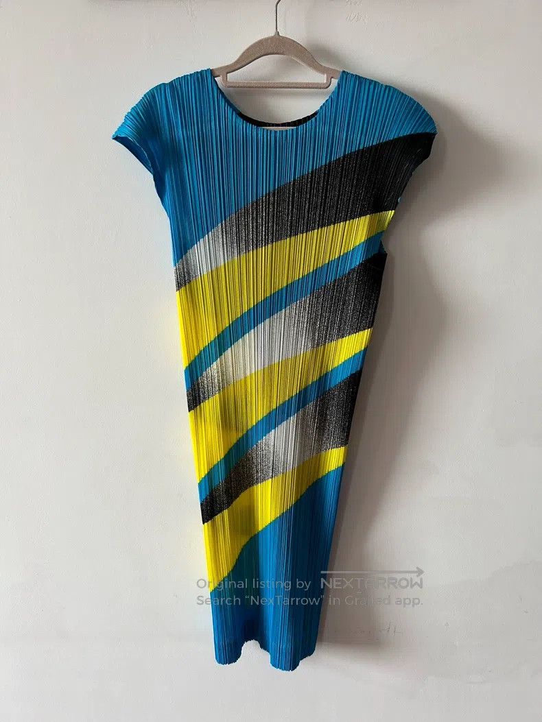 Issey Miyake Issey Miyake Blue Short Sleeve Size S / US 4 / IT 40 - 1 Thumbnail