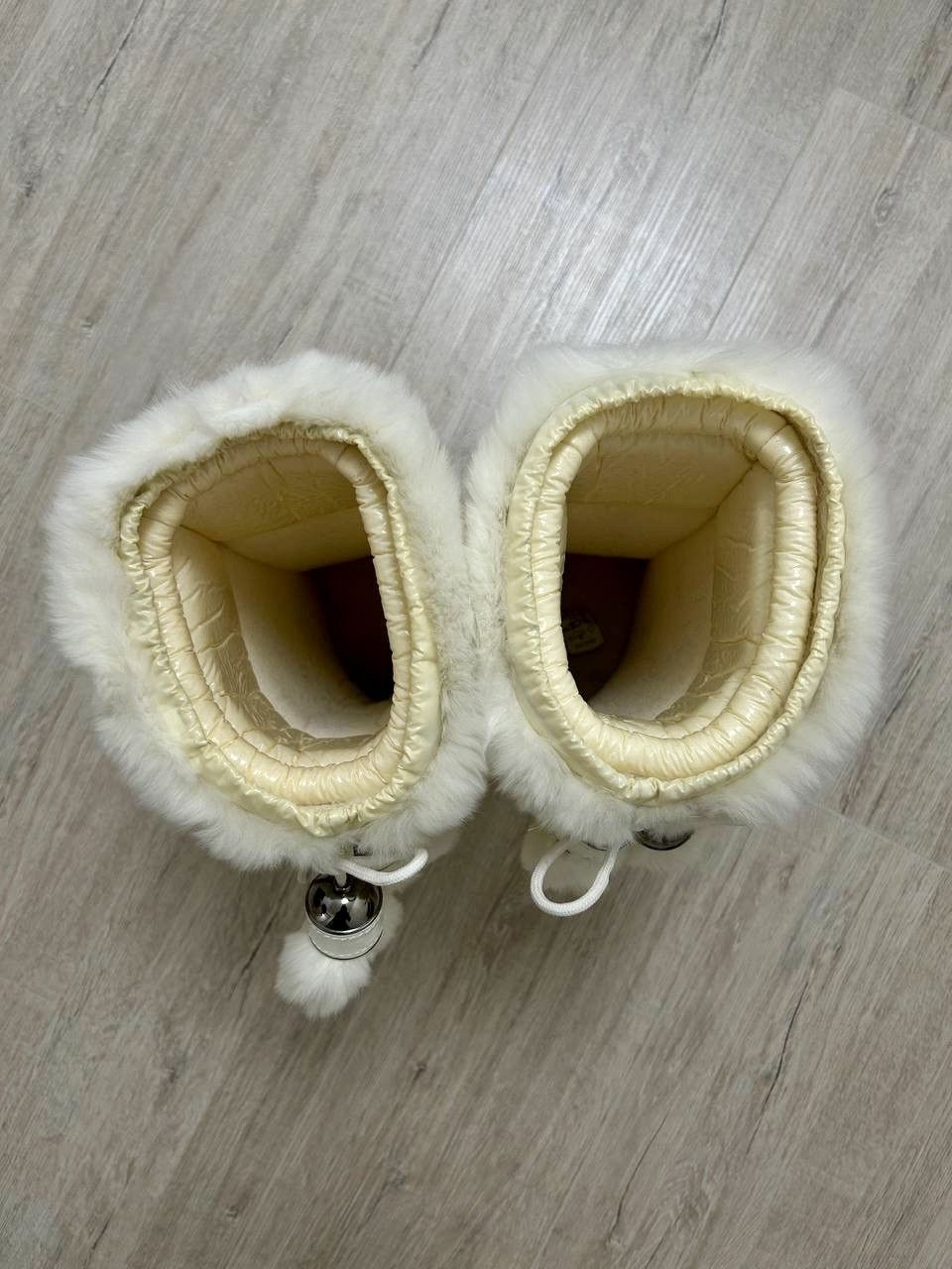 Dior Y2K Dior by John Galliano Fur Gradient Snow Pompon Boots Size US 7 / IT 37 - 16 Thumbnail