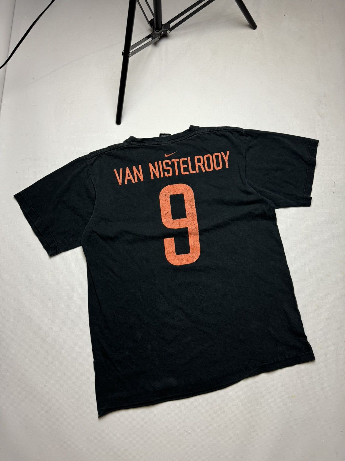 Nike × Vintage Nederland Nike vintage T-shirt #9 Van Nistelrody Size US L / EU 52-54 / 3 - 6 Thumbnail