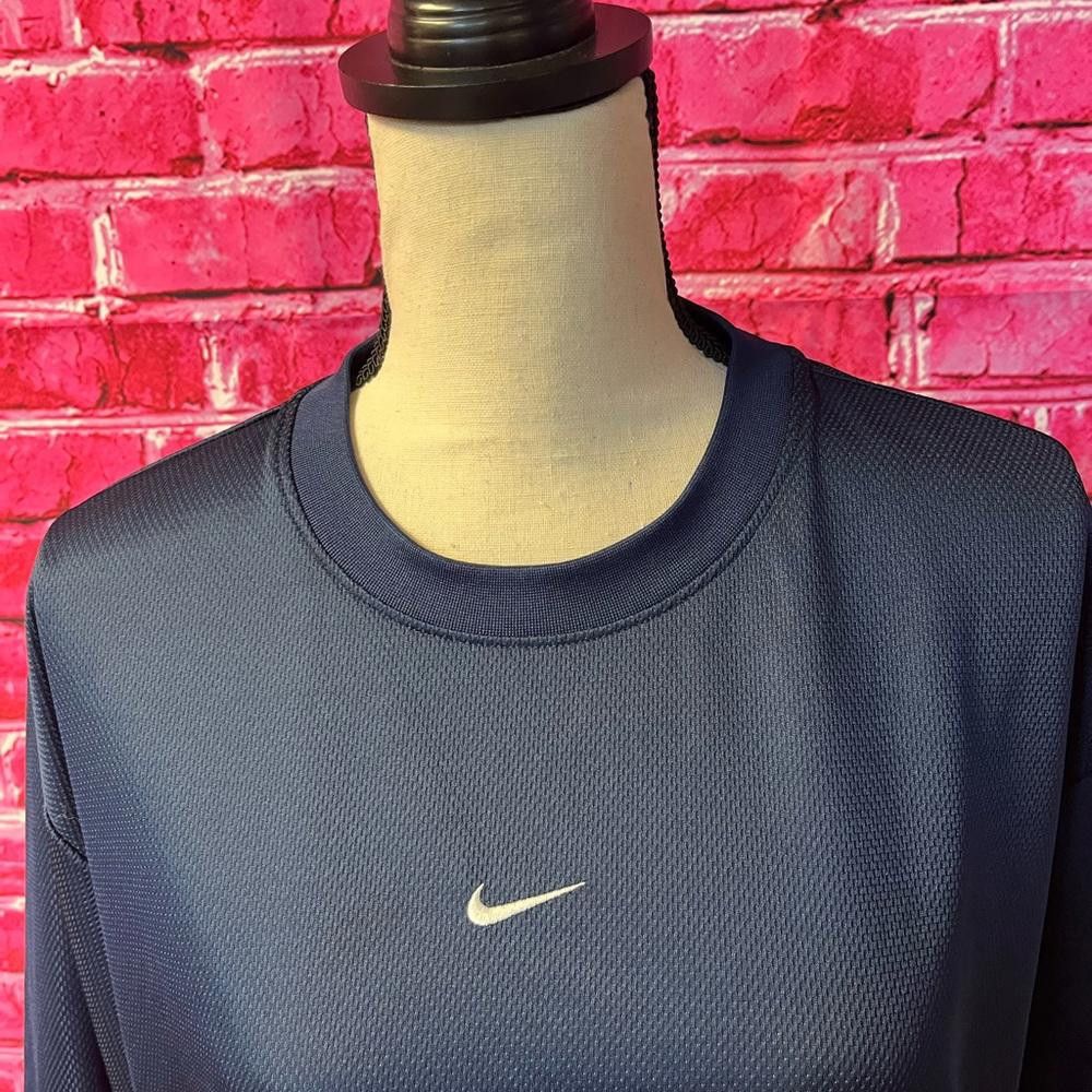 Nike NIKE Graphic Logo Crewneck Short Sleeve blue Activewear Tee Size US L / EU 52-54 / 3 - 2 Thumbnail