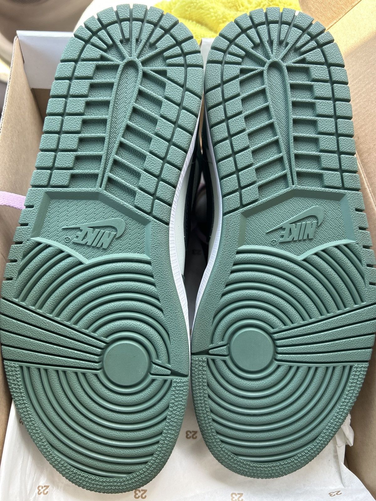 Nike Air Jordan 1 SE Size US 7.5 / IT 37.5 - 5 Thumbnail