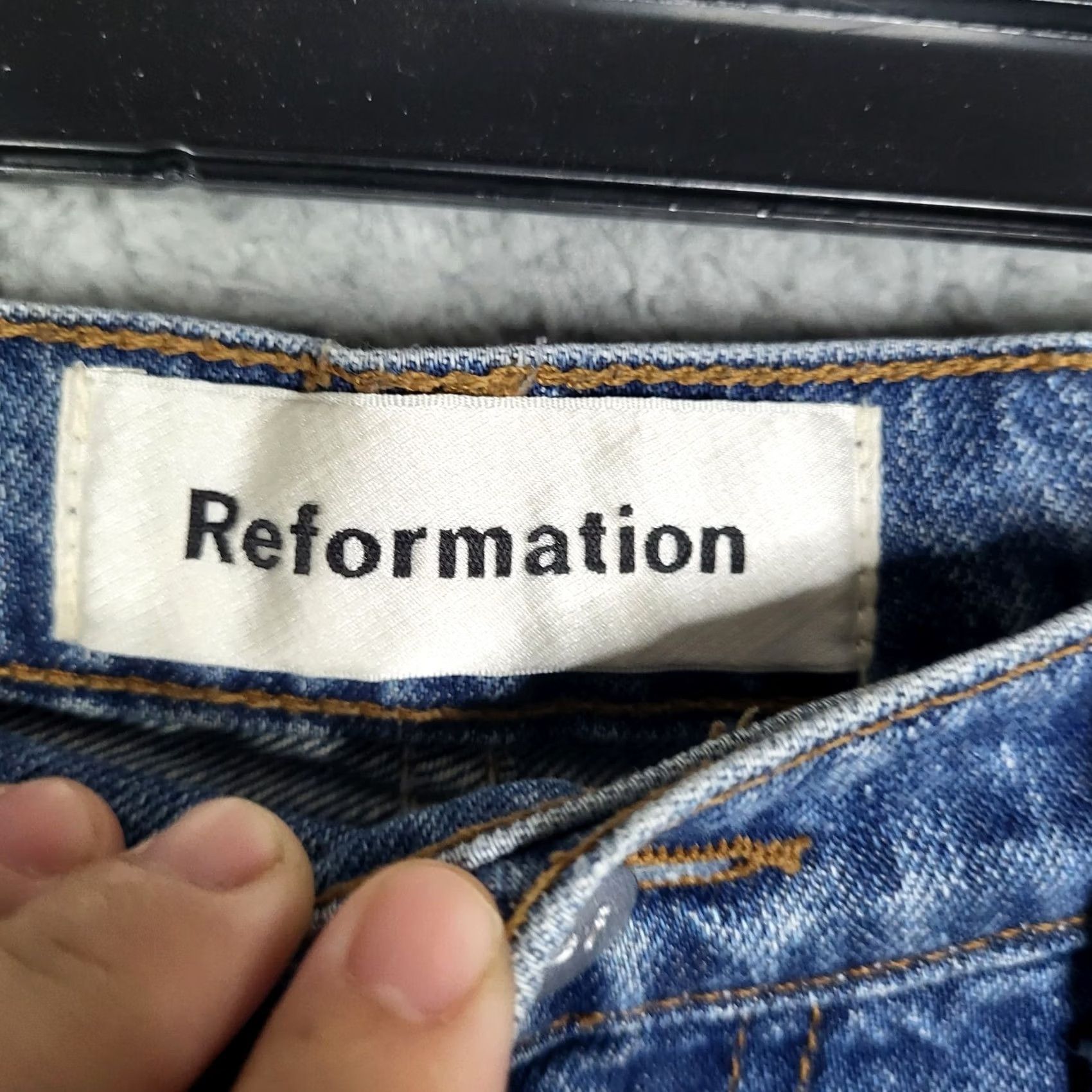 Reformation Reformation Jeans Main Rise Cigarette Wash Size 27 Blue Regular Size 27" / US 4 / IT 40 - 2 Thumbnail