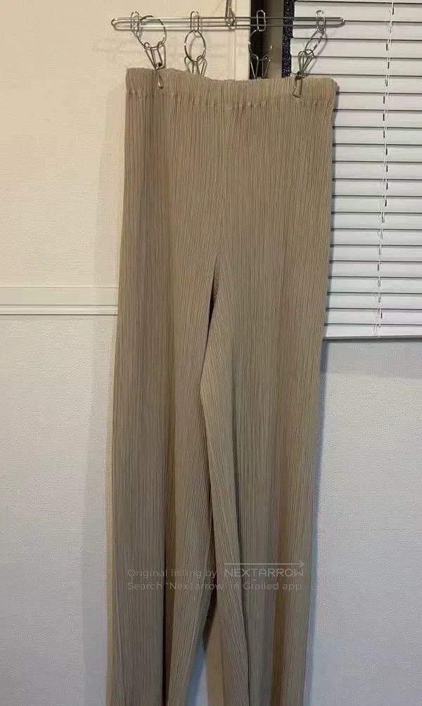 Issey Miyake Issey Miyake Beige Toothpick Pants Size 25" / US 0 / IT 36 - 1 Thumbnail