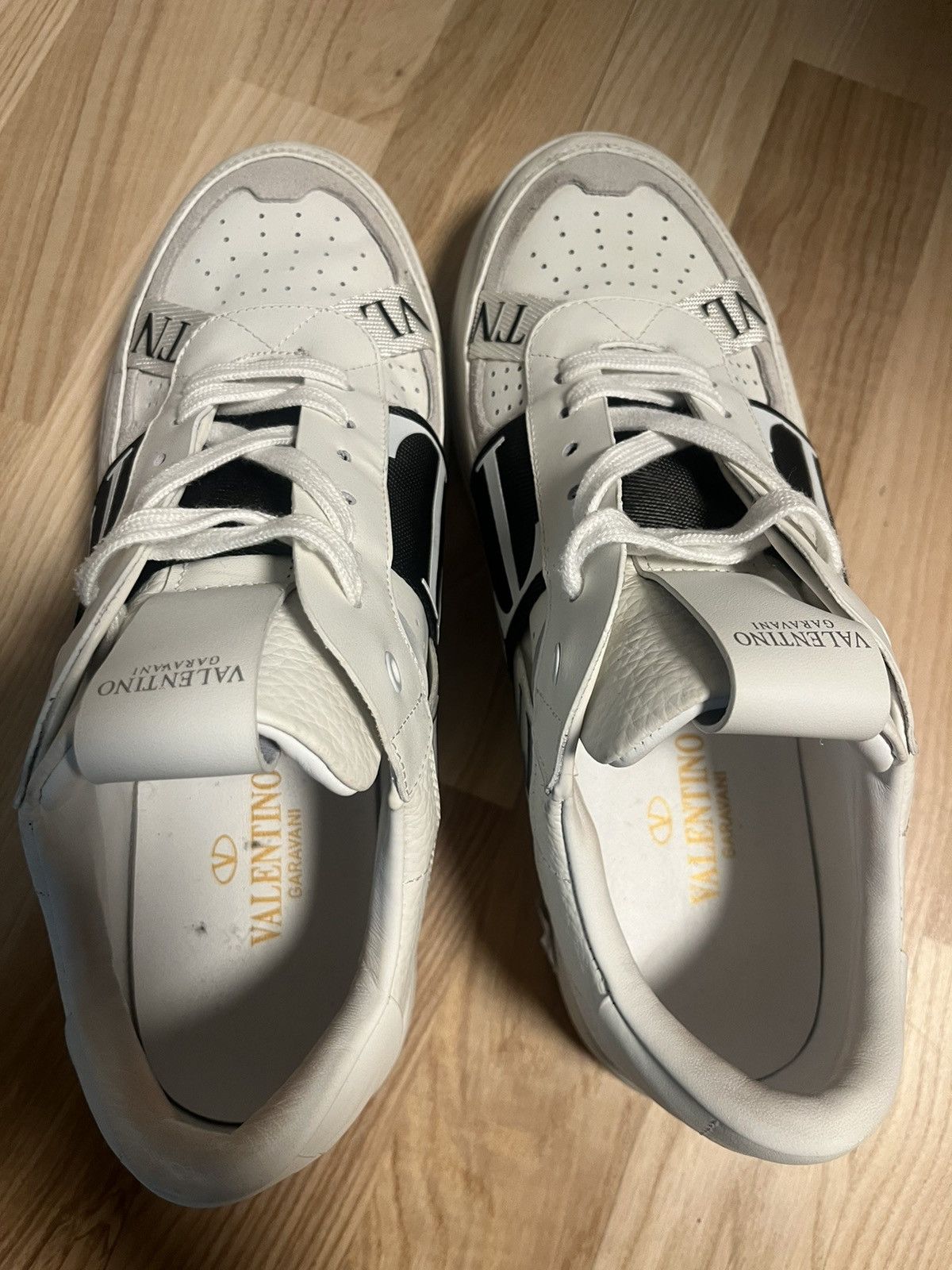 Valentino Valentino VLTN Low-Top Sneakers Size US 10 / EU 43 - 4 Thumbnail