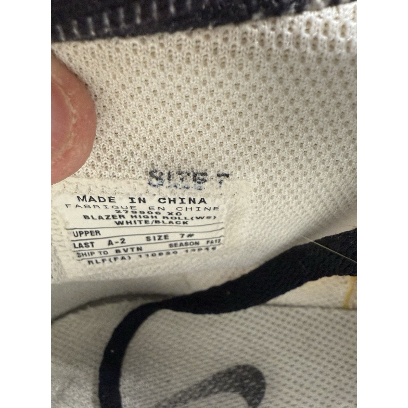 Nike Size 7 Nike Sb Blazer High Roll 279906 “Sample Pair” BS652 Size US 7 / EU 40 - 11 Thumbnail