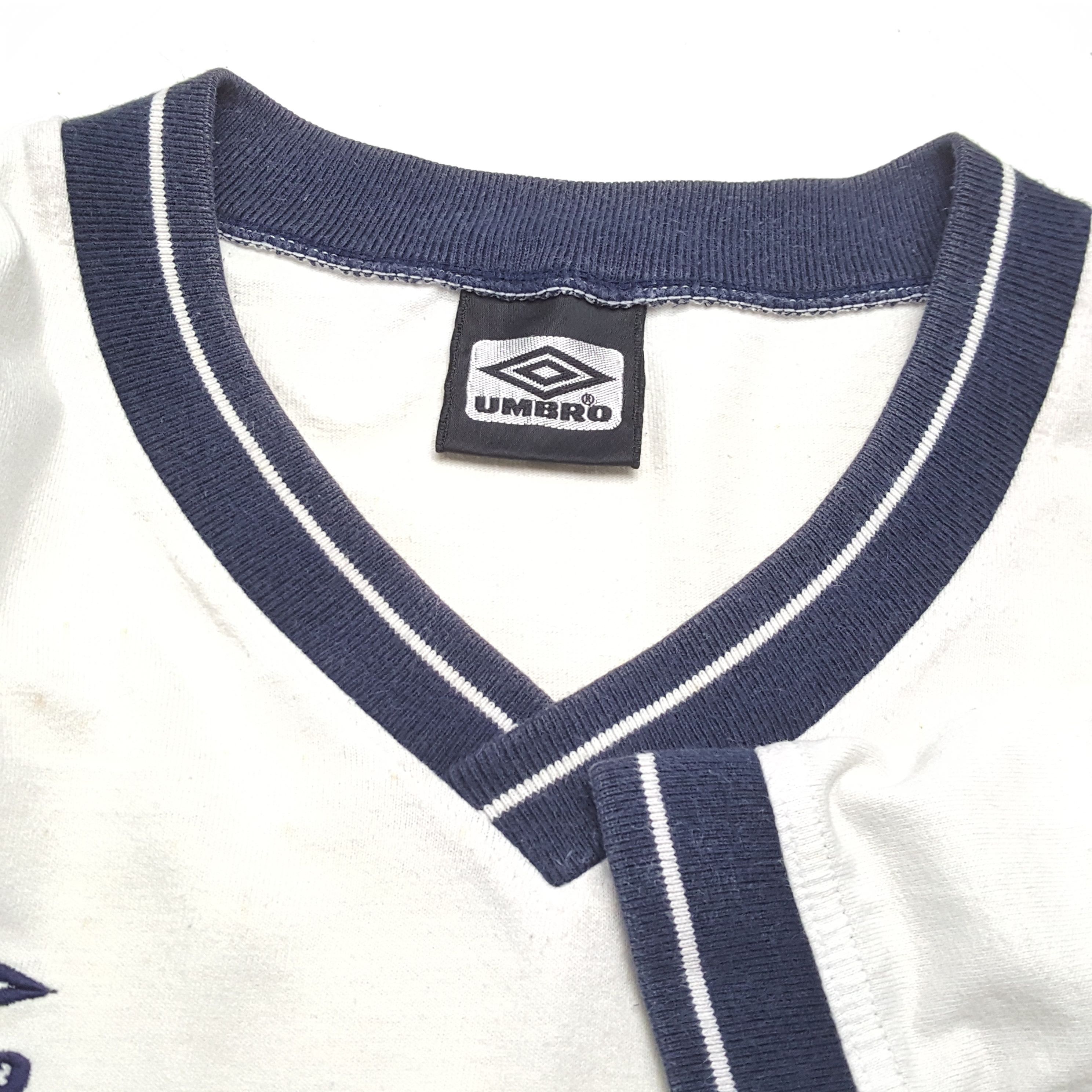 Umbro UMBRO ENGLAND Soccer Team Ringer Design Tshirt Size US M / EU 48-50 / 2 - 6 Thumbnail
