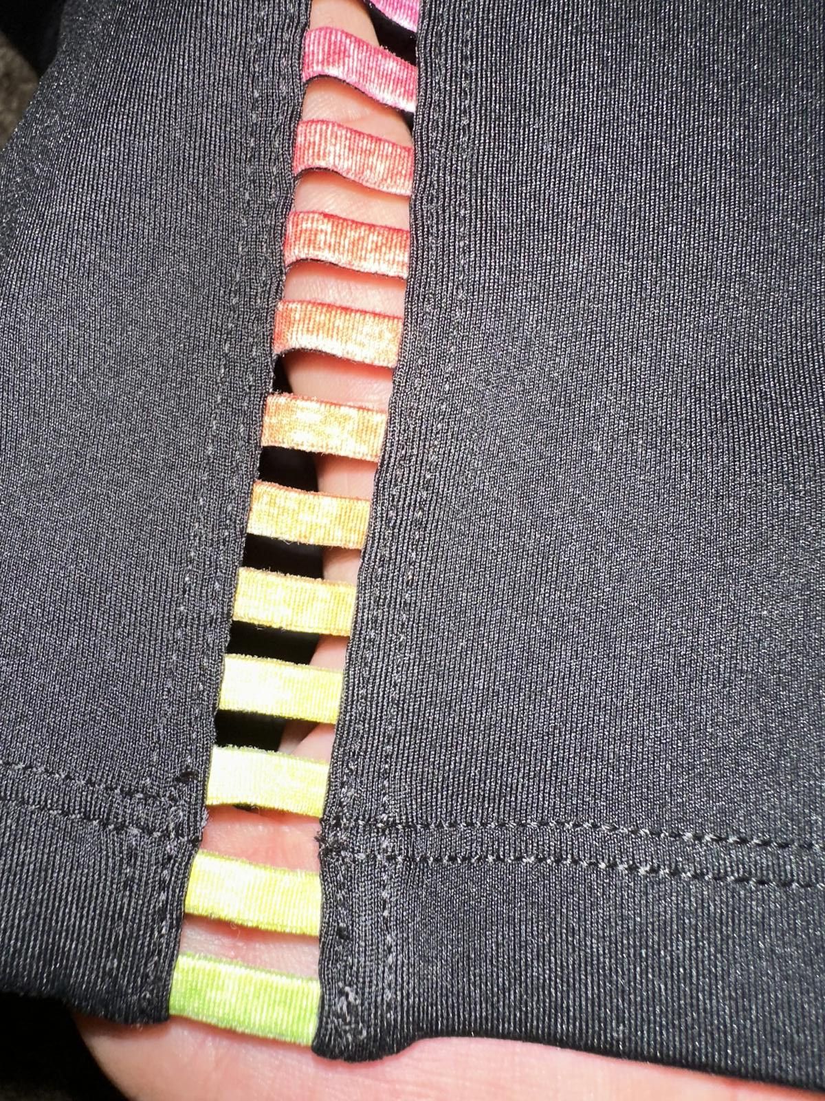 Nike Nike One Women Black/Rainbow Ladder Training Bike Shorts Size 28" / US 6 / IT 42 - 3 Thumbnail